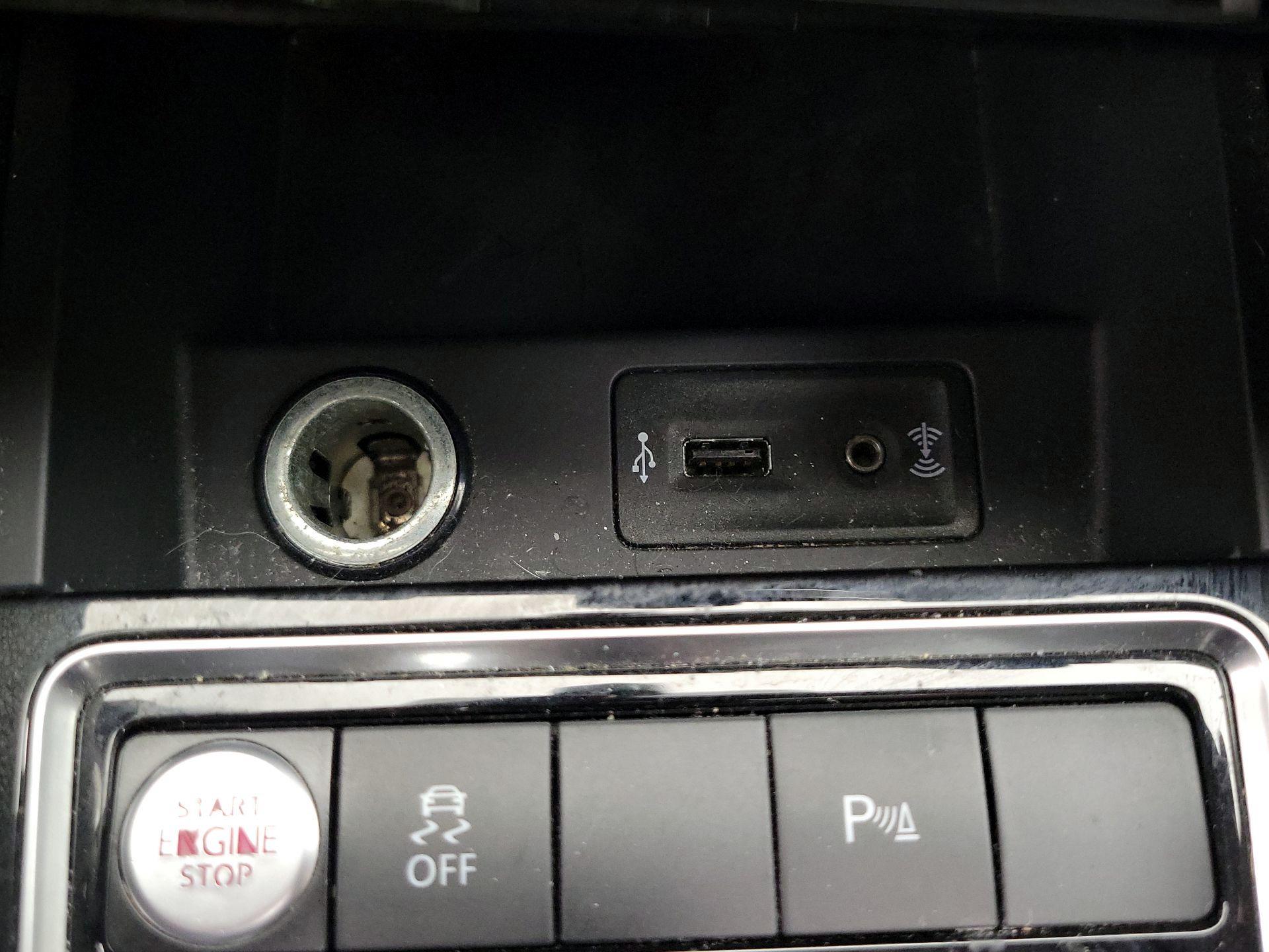 Thumbnail: 2016 Volkswagen Jetta - 17