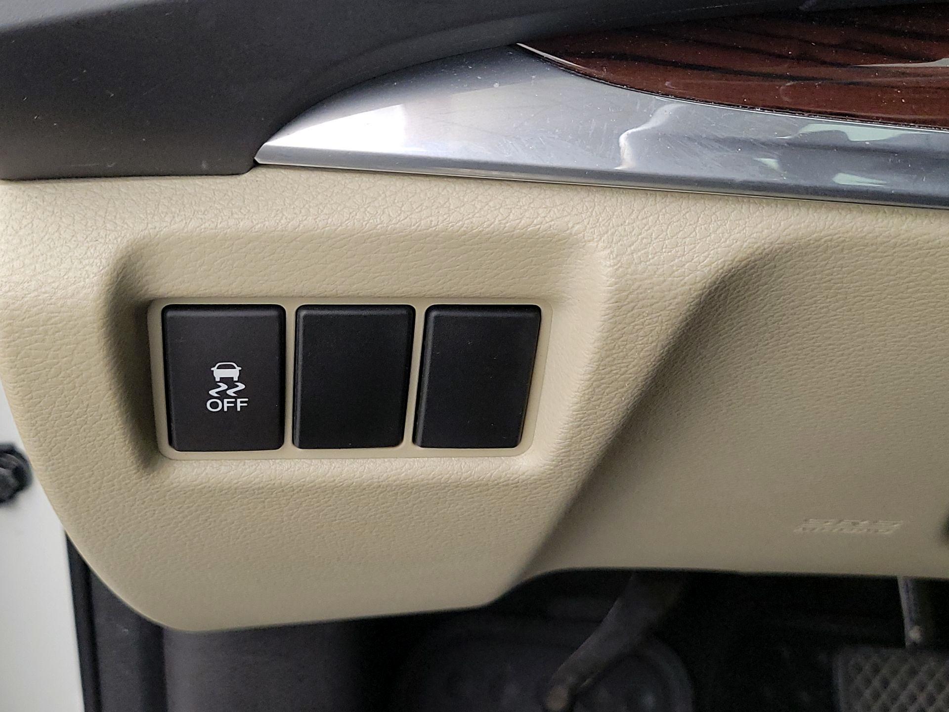 Thumbnail: 2016 Acura MDX - 13