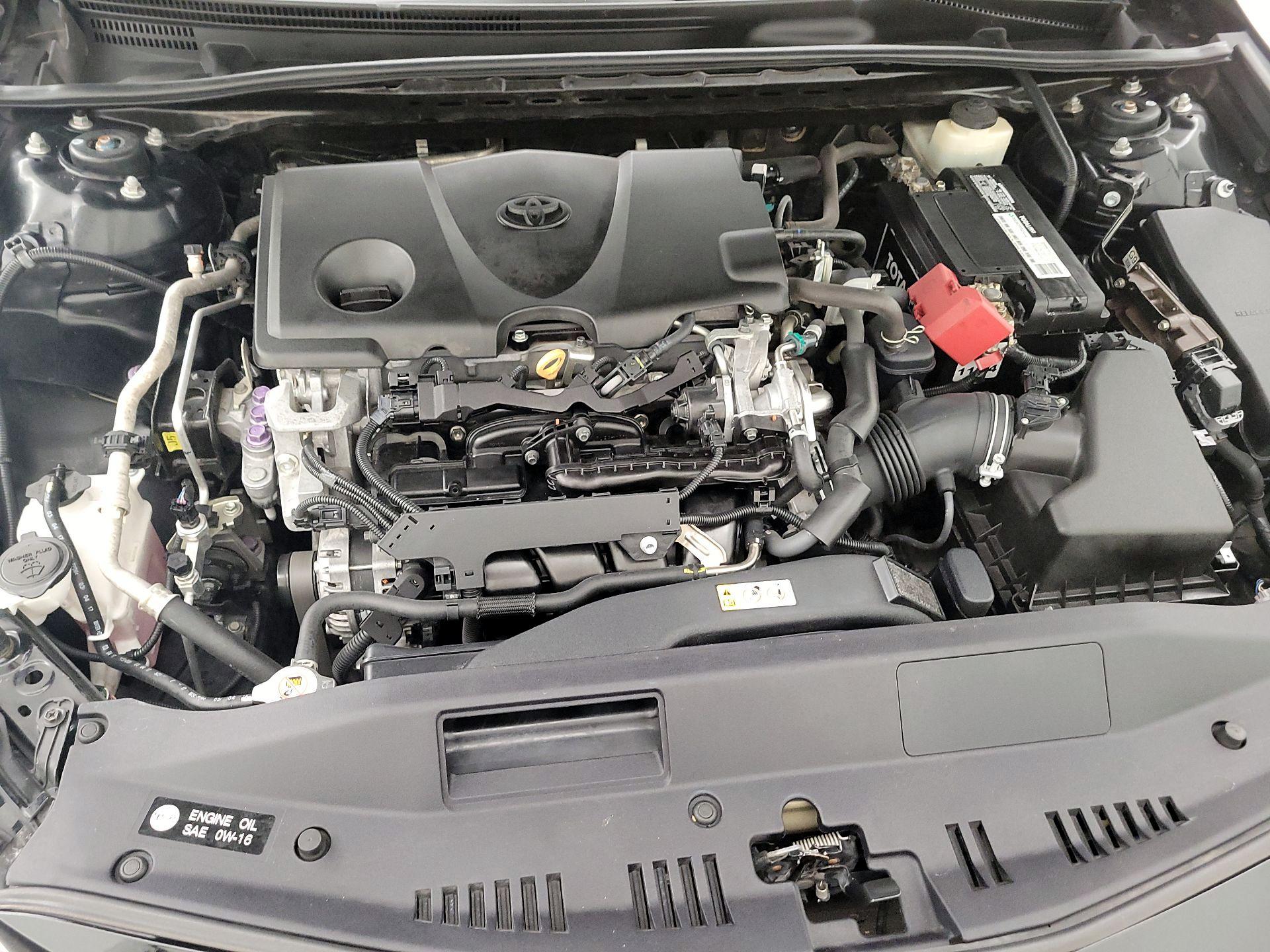 Thumbnail: 2018 Toyota Camry - 19