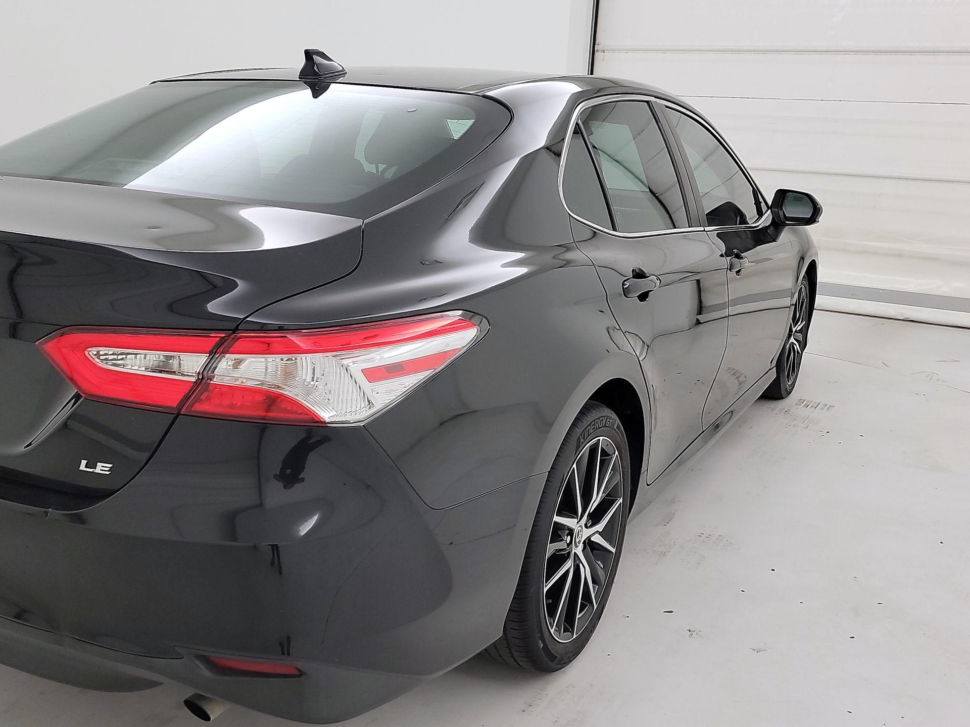 Thumbnail: 2018 Toyota Camry - 5