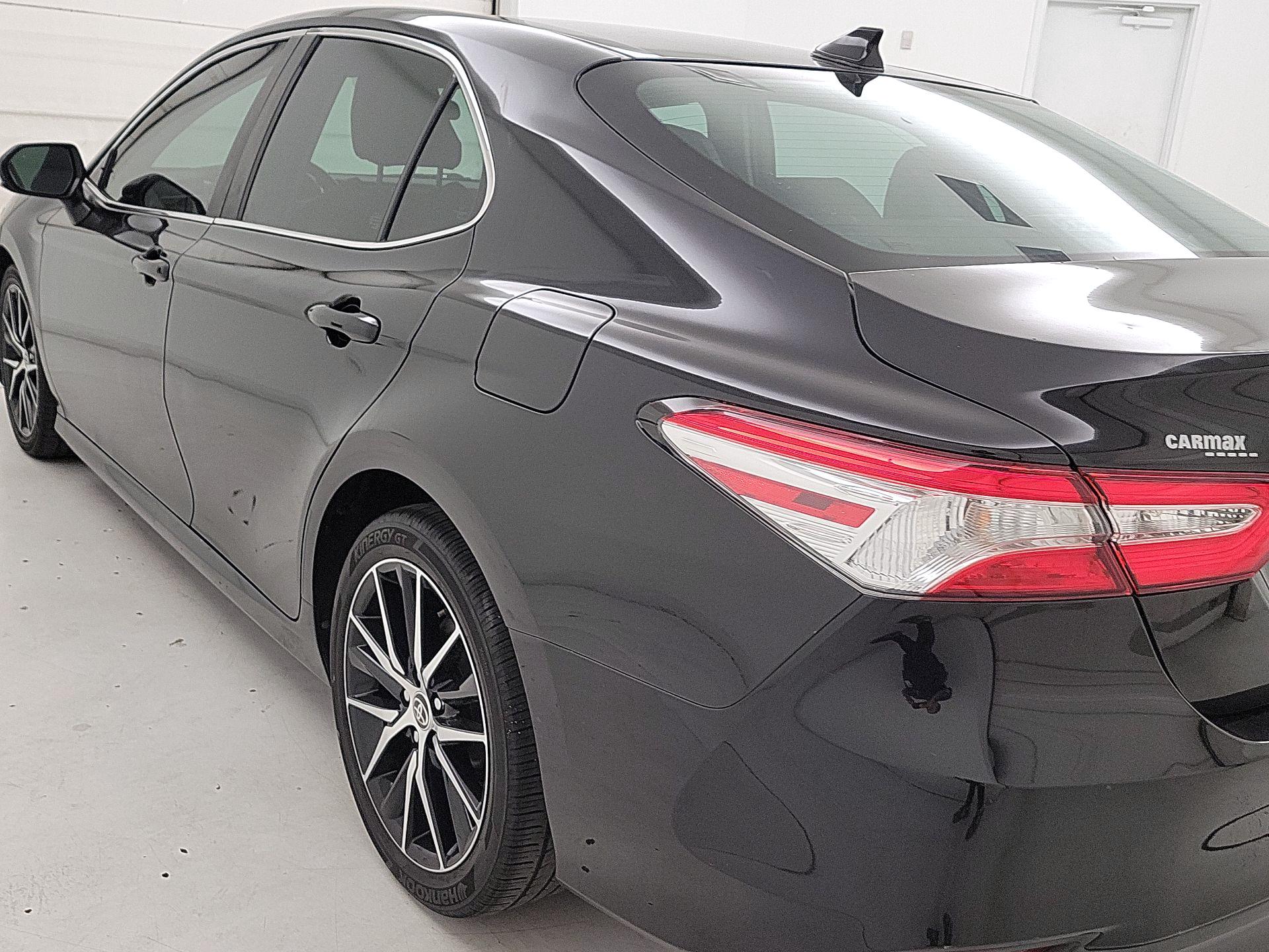 Thumbnail: 2018 Toyota Camry - 7