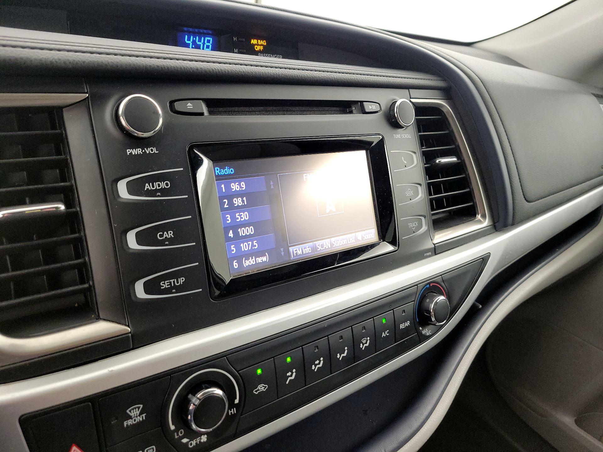 Thumbnail: 2019 Toyota Highlander - 13