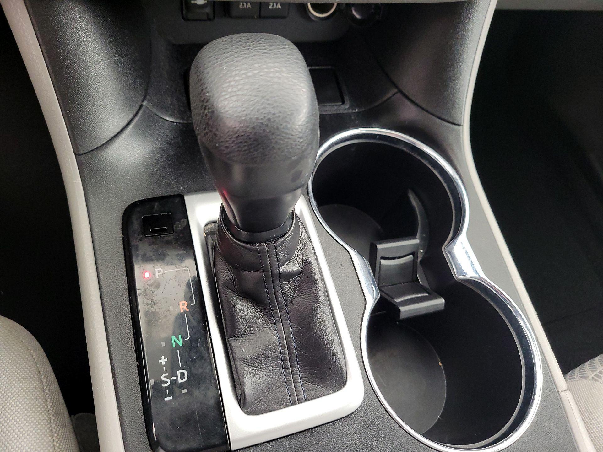 Thumbnail: 2019 Toyota Highlander - 15