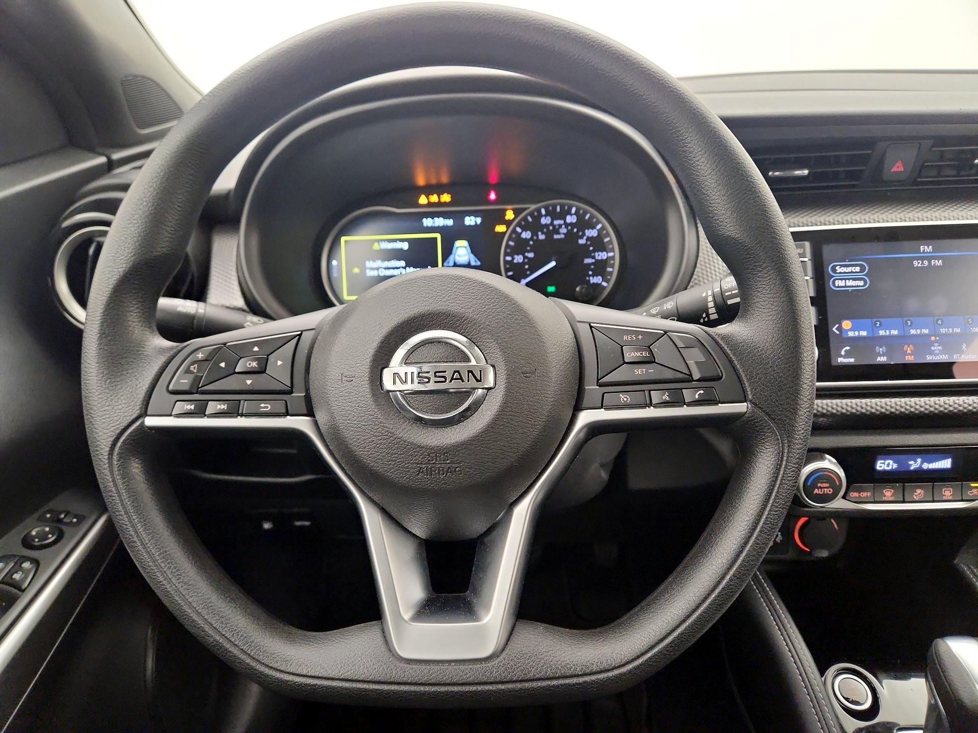 Thumbnail: 2020 Nissan Kicks - 10