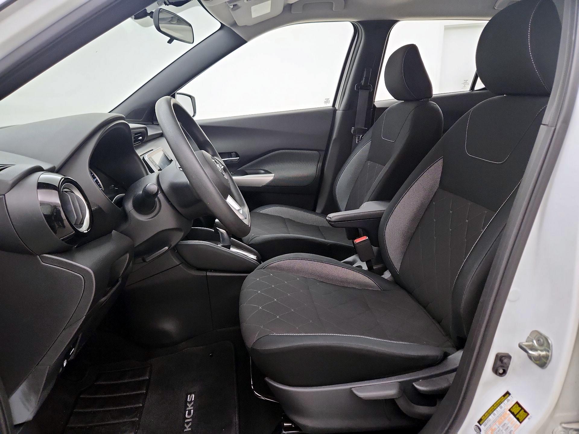 Thumbnail: 2020 Nissan Kicks - 11