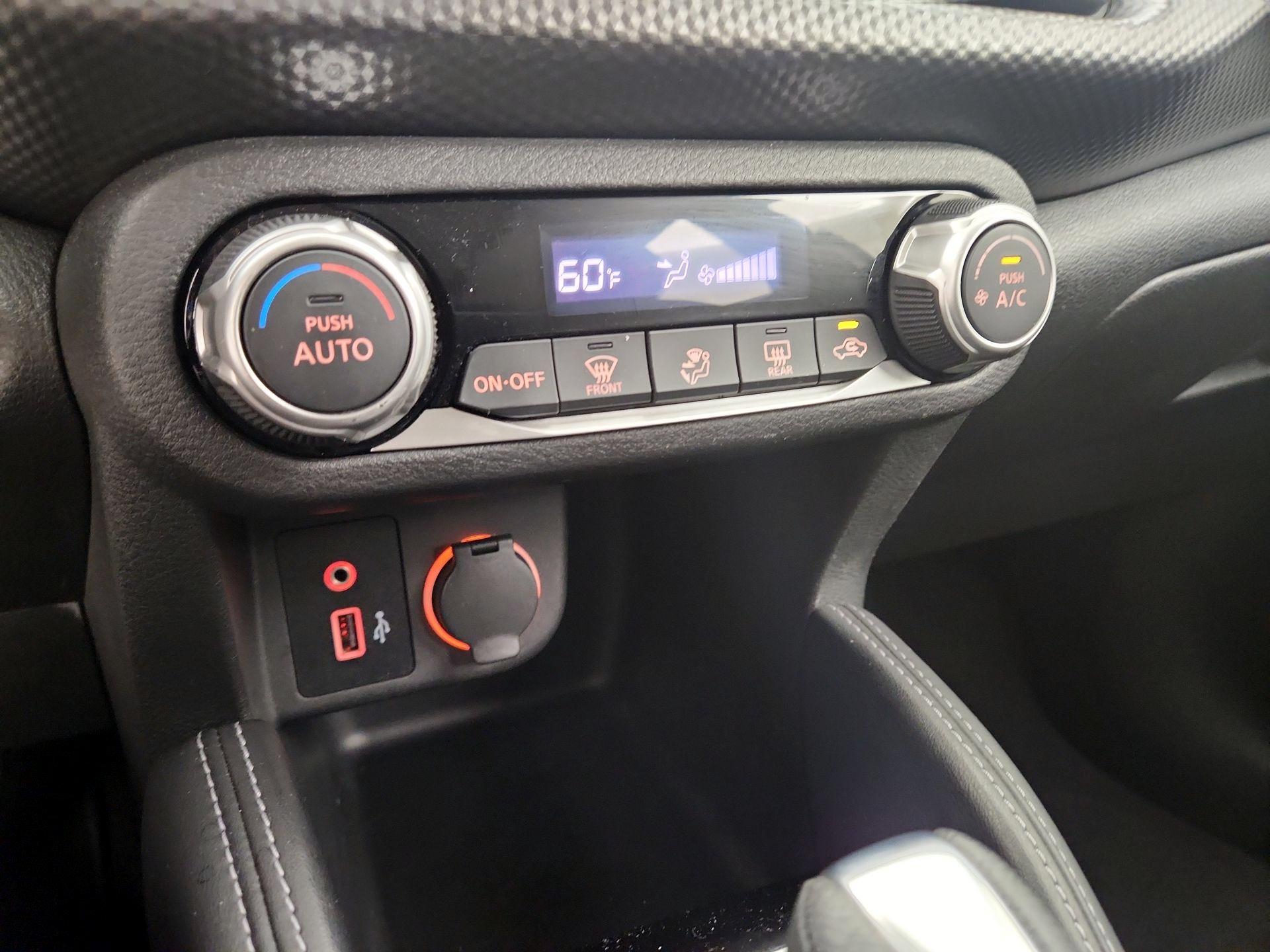 Thumbnail: 2020 Nissan Kicks - 15