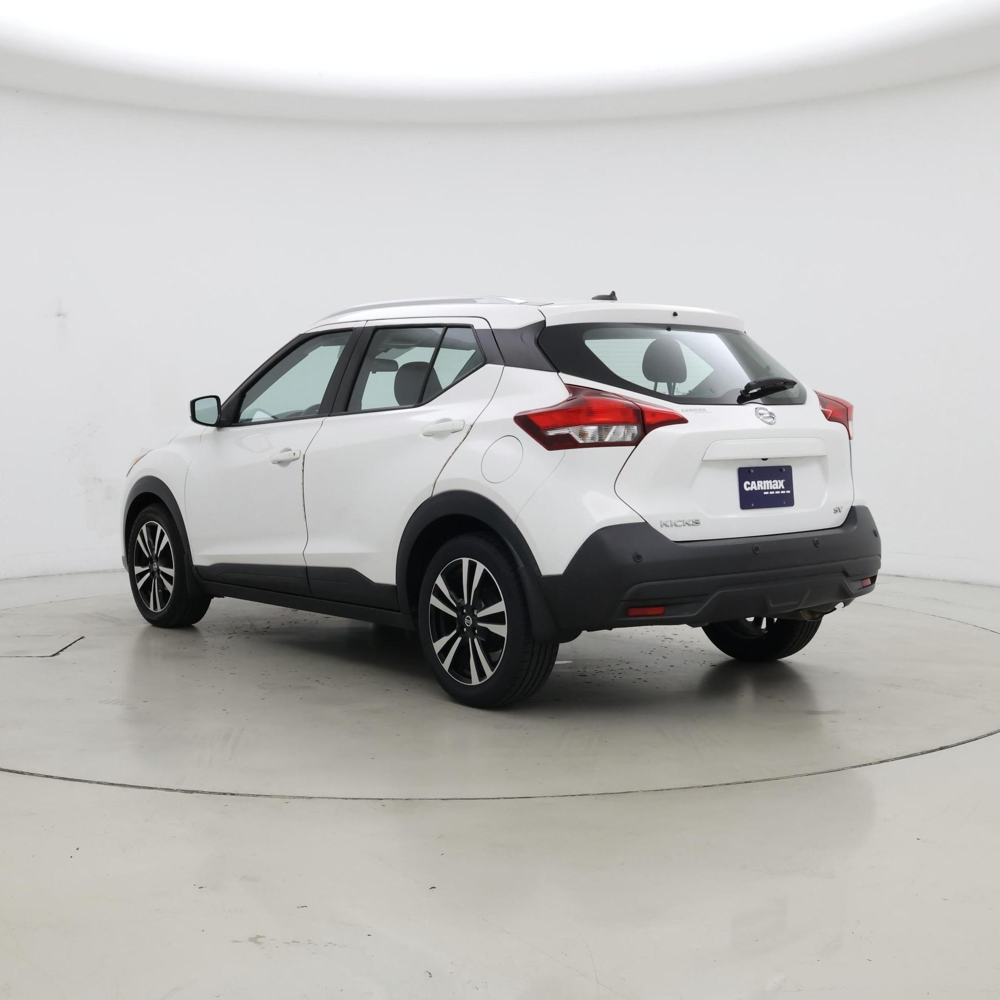 Thumbnail: 2020 Nissan Kicks - 2