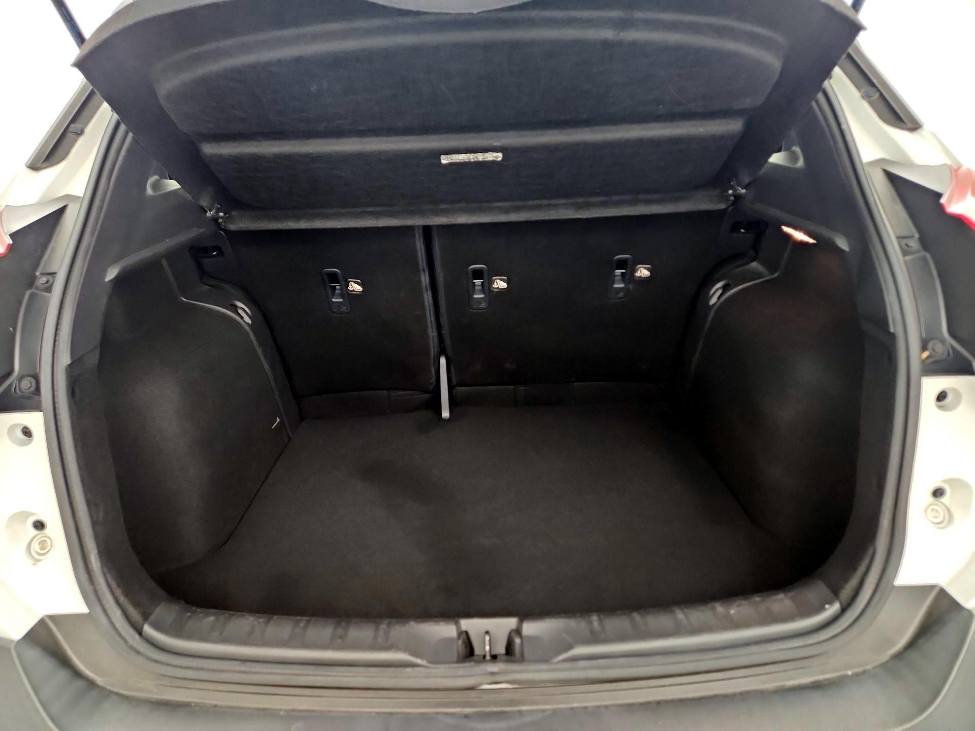 Thumbnail: 2020 Nissan Kicks - 19
