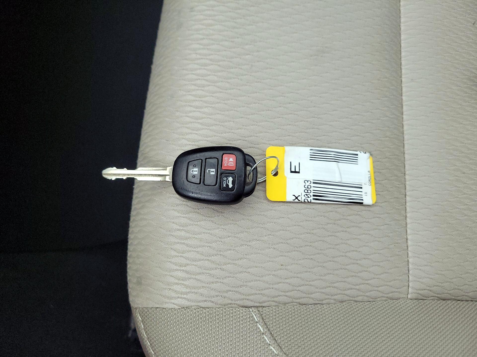 Thumbnail: 2015 Toyota Corolla - 20