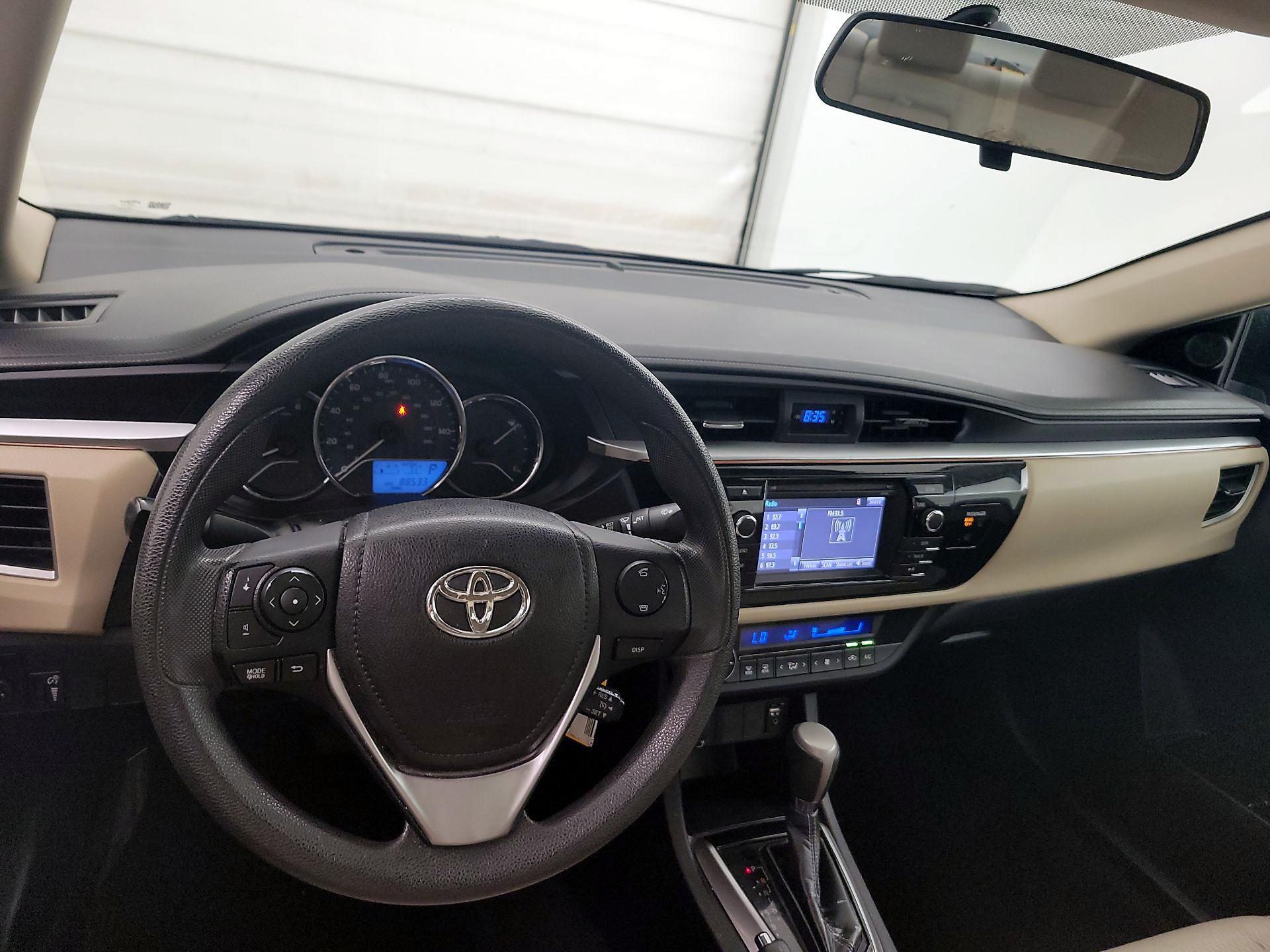 Thumbnail: 2015 Toyota Corolla - 8
