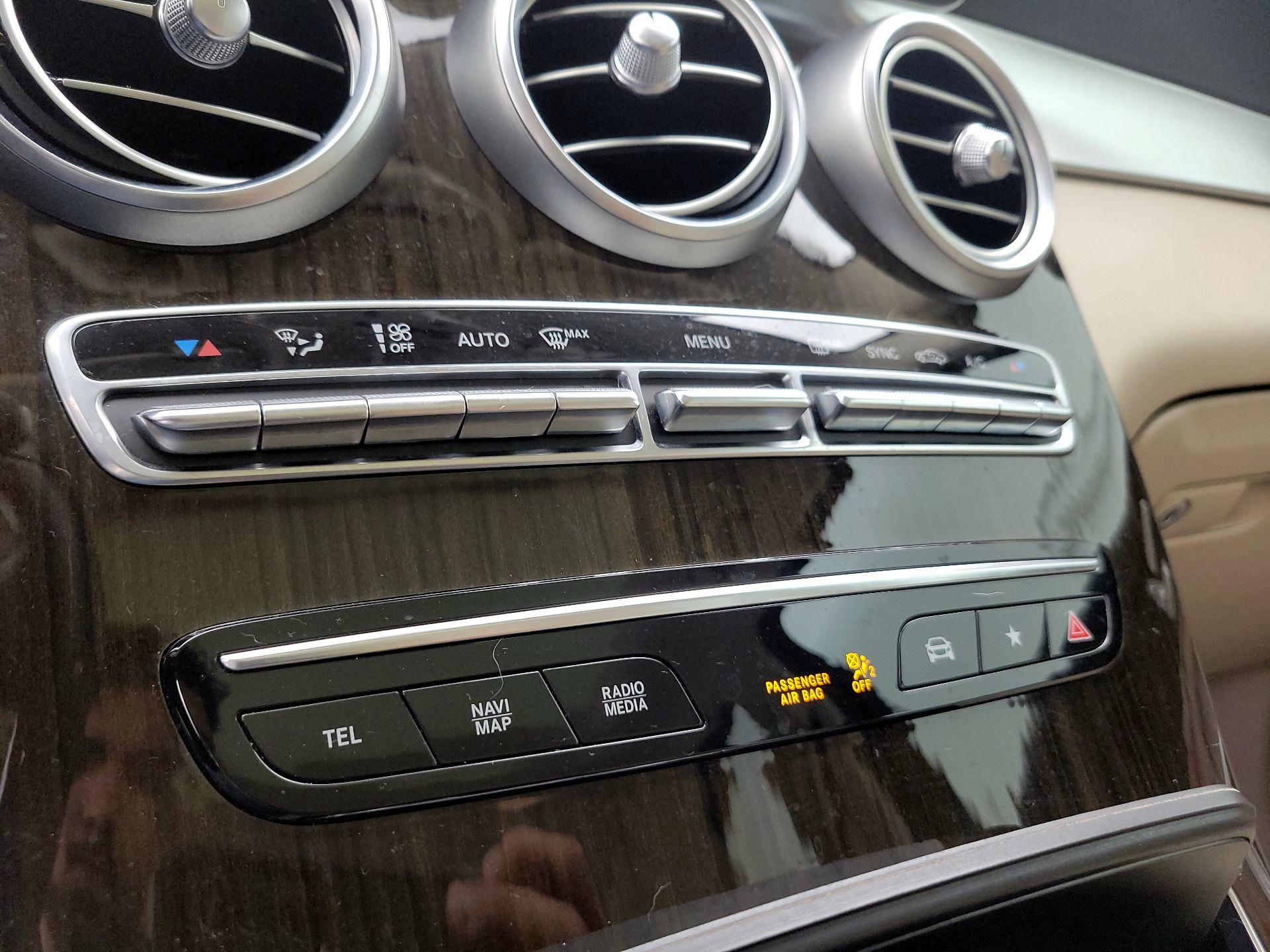 Thumbnail: 2020 Mercedes-Benz GLC - 16