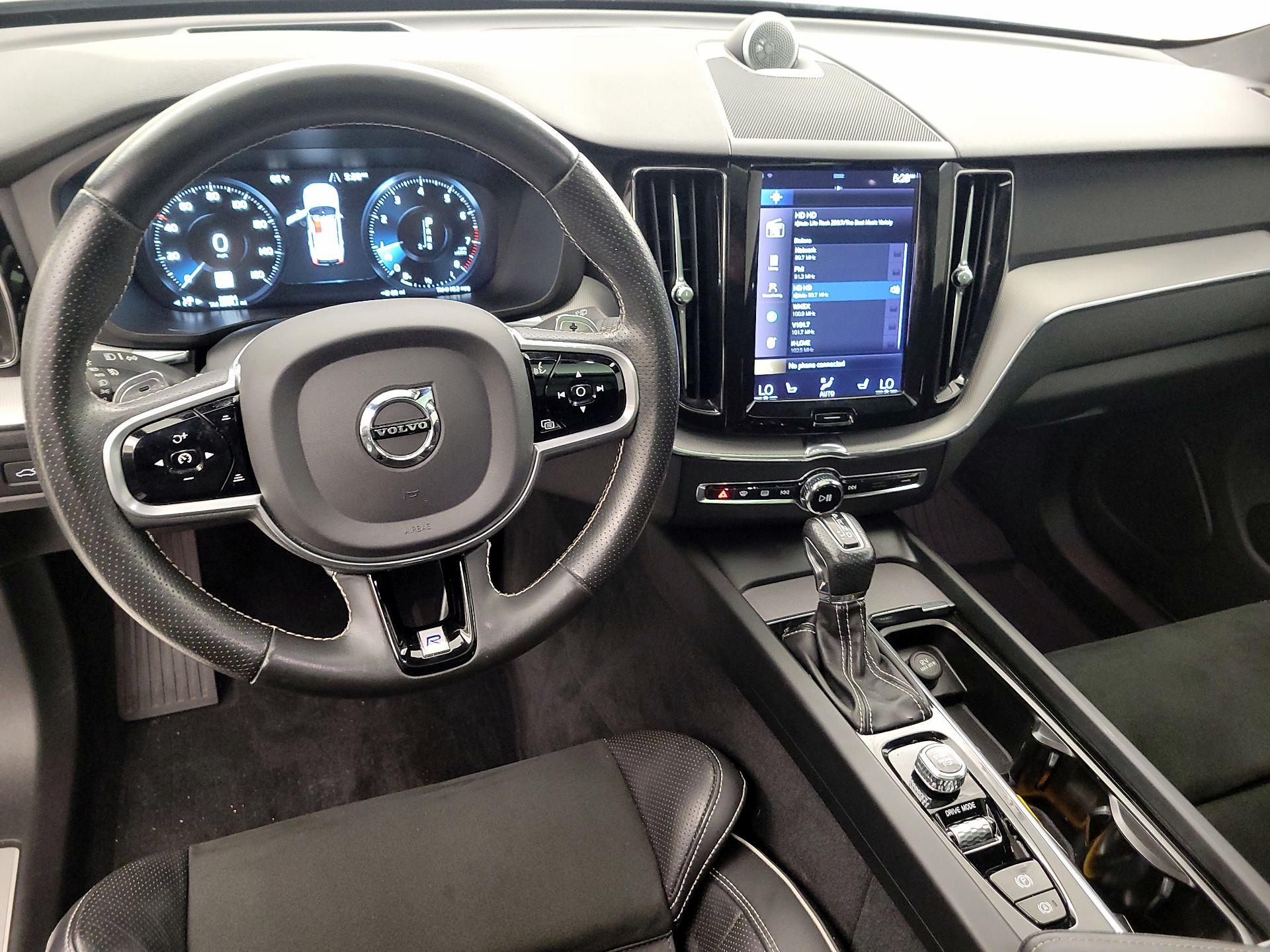 Thumbnail: 2019 Volvo XC60 - 9