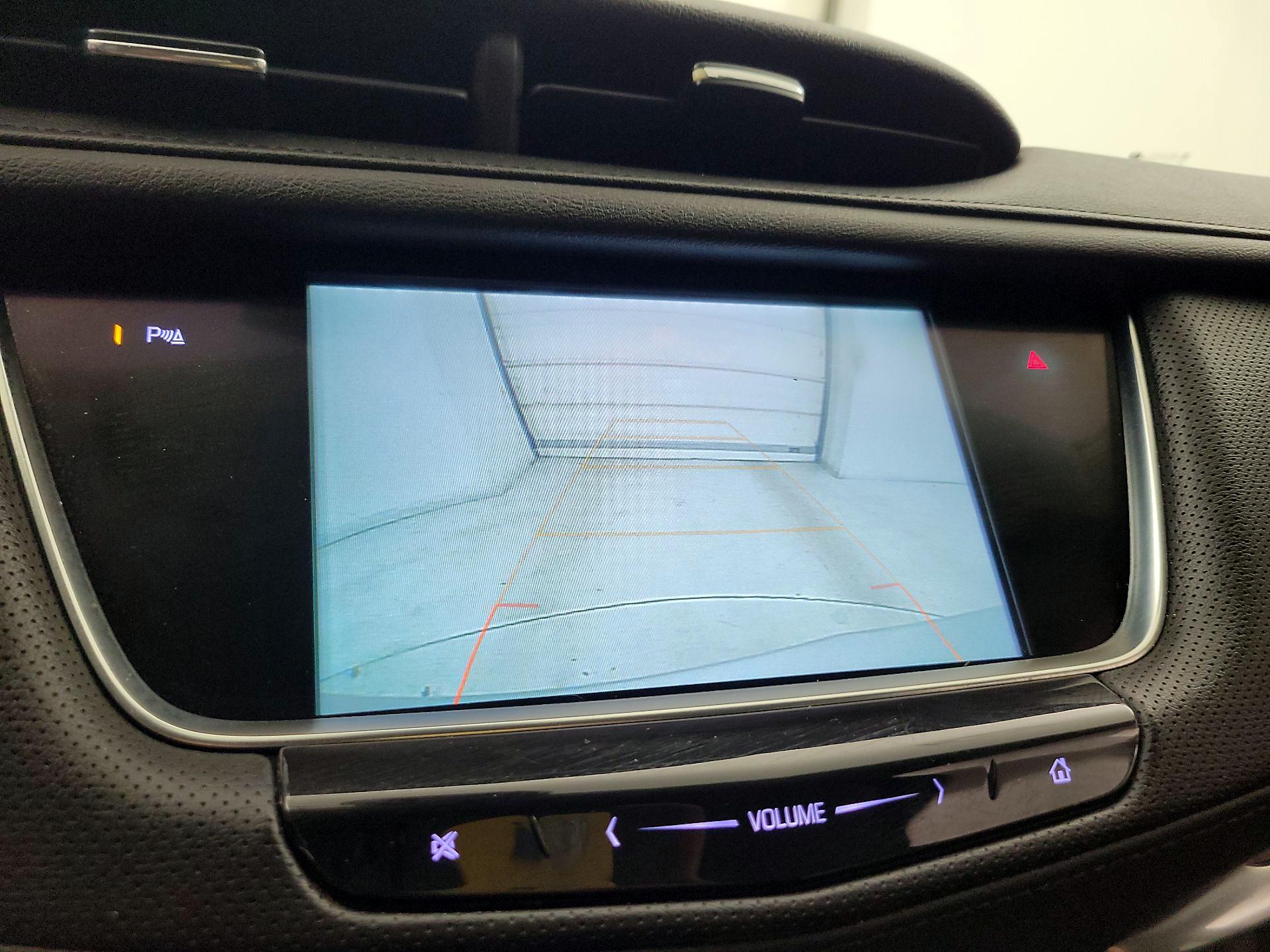 Thumbnail: 2019 Cadillac XT5 - 12