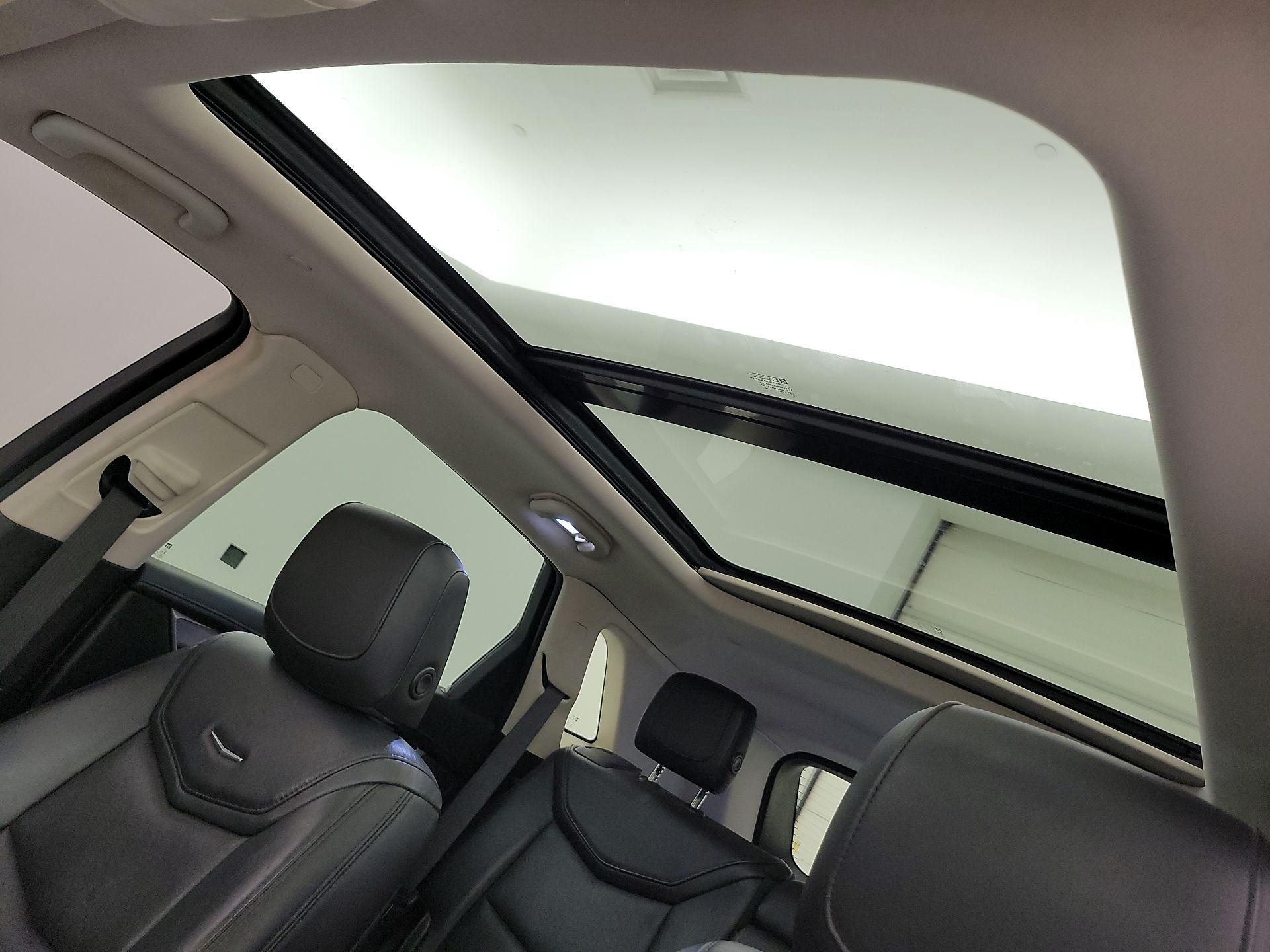 Thumbnail: 2019 Cadillac XT5 - 17