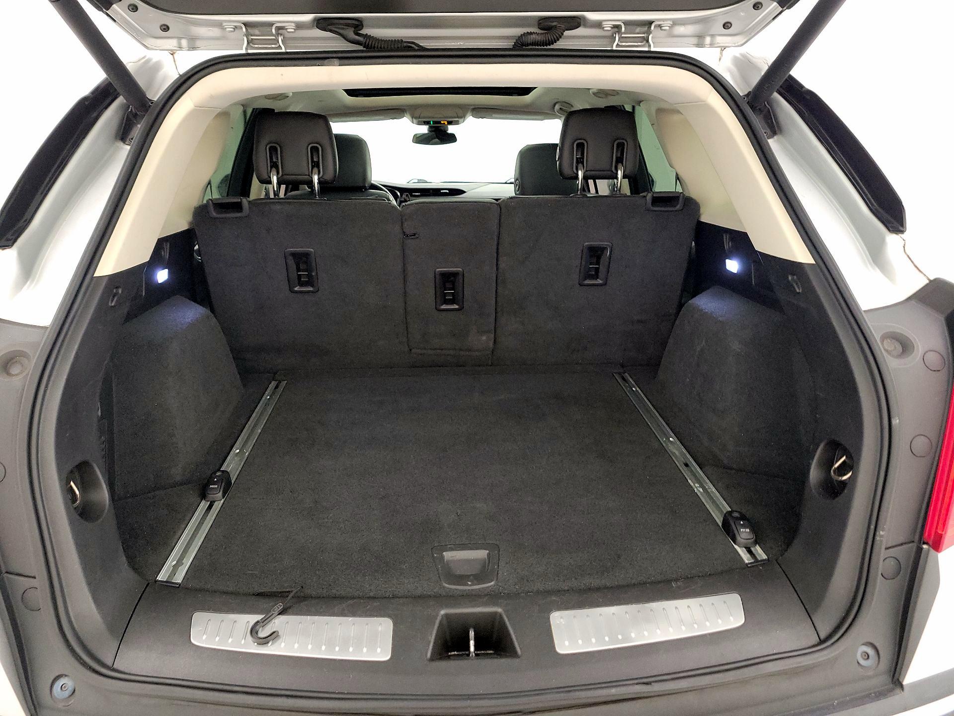 Thumbnail: 2019 Cadillac XT5 - 19