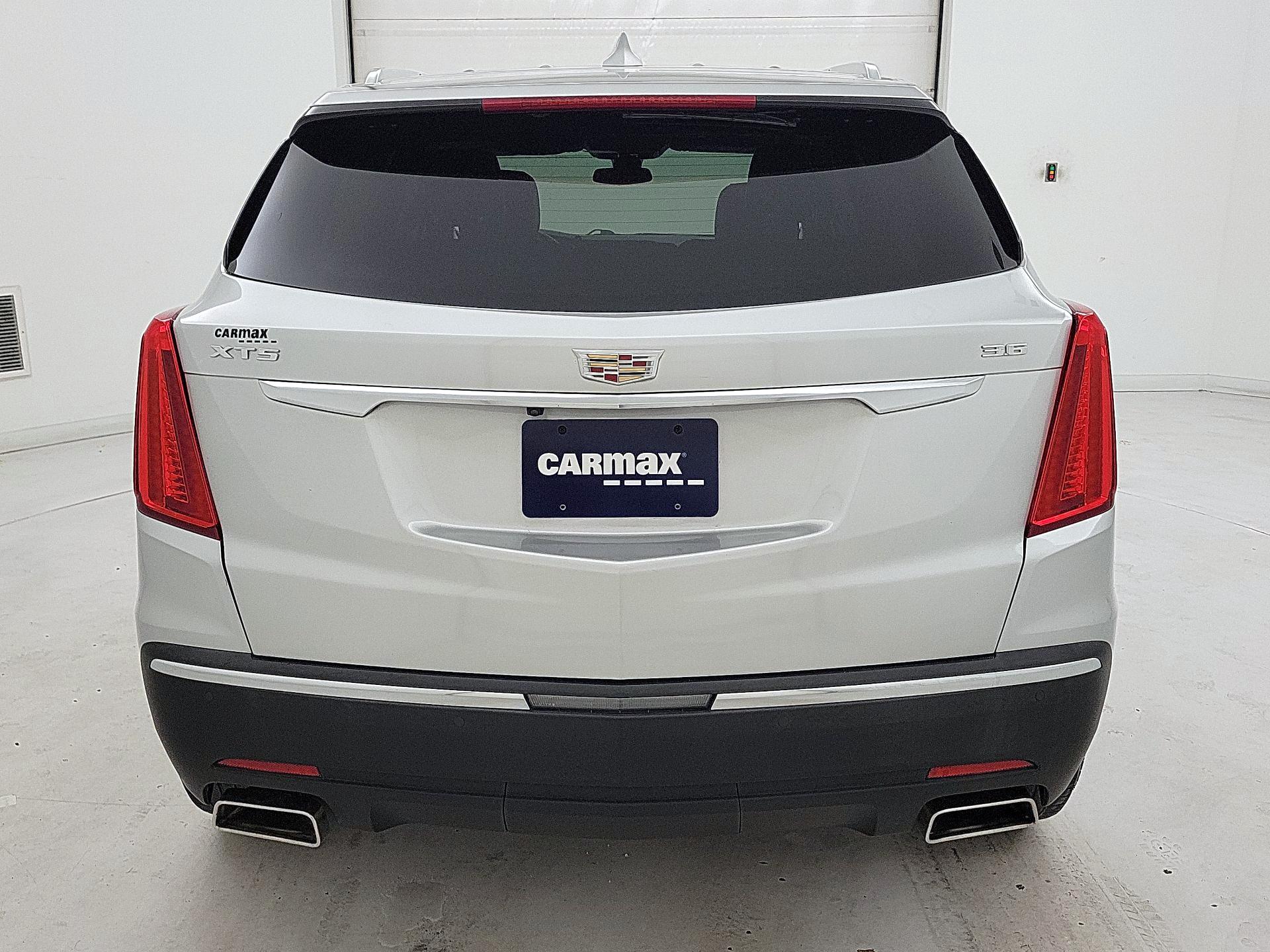 Thumbnail: 2019 Cadillac XT5 - 6