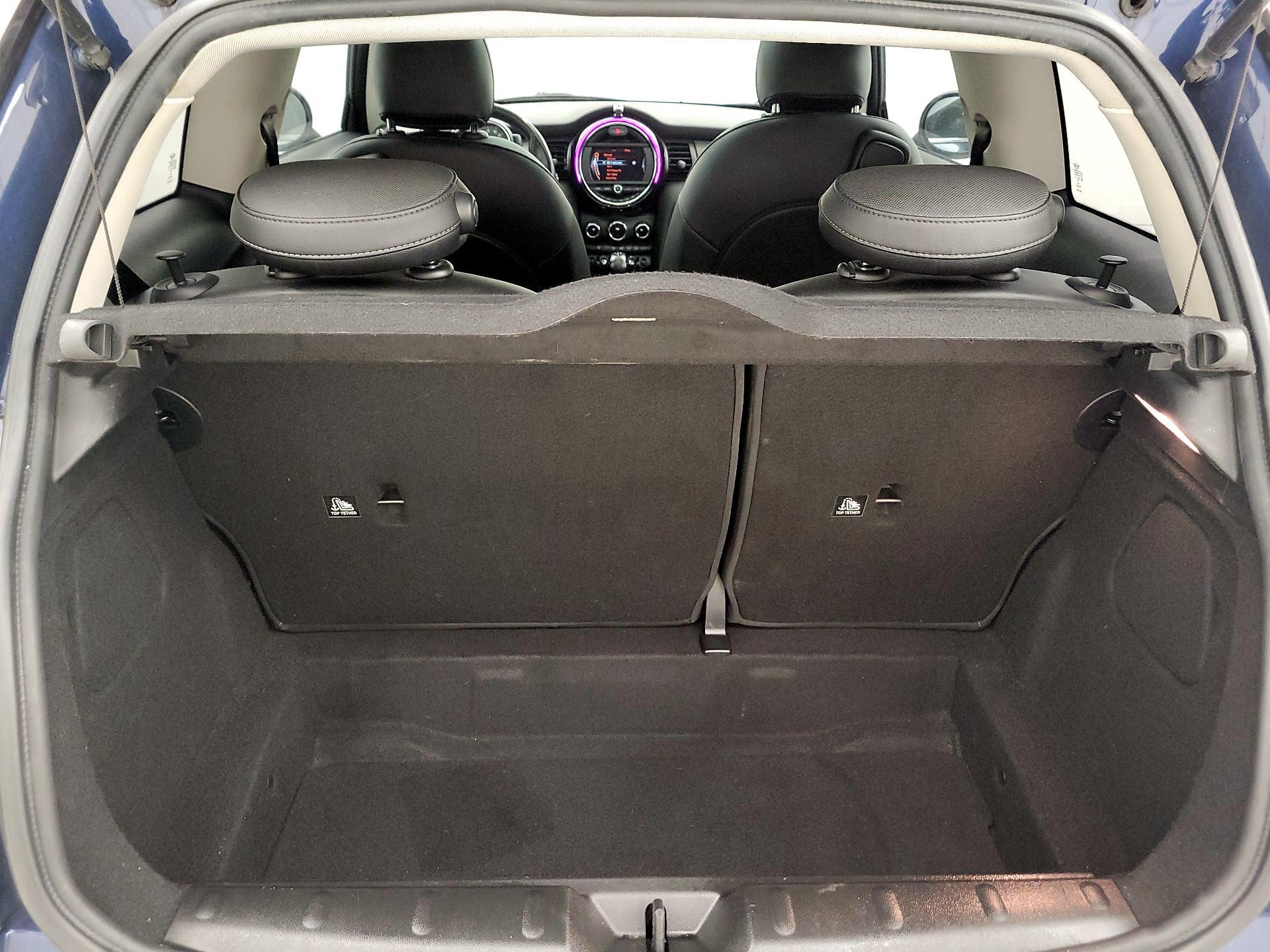 Thumbnail: 2016 MINI Cooper Hardtop - 18