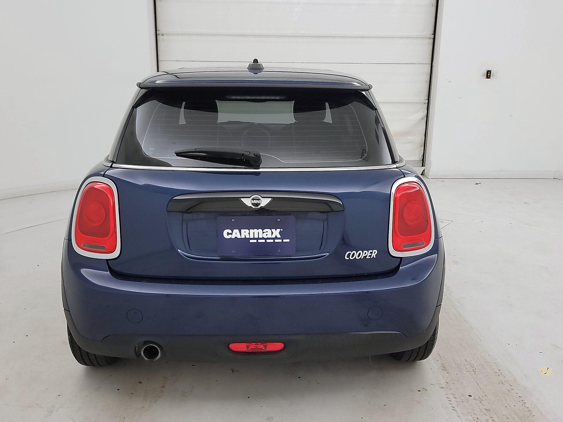Thumbnail: 2016 MINI Cooper Hardtop - 6