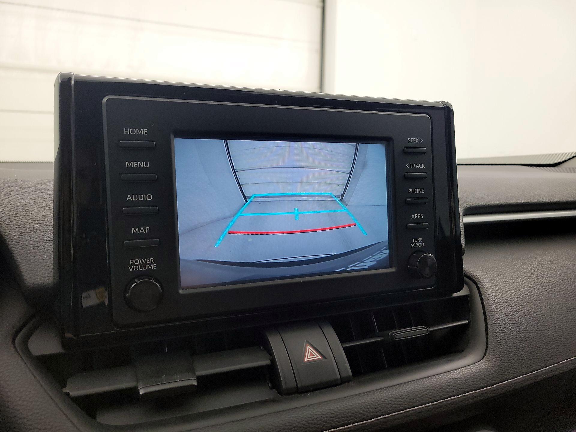 Thumbnail: 2019 Toyota RAV4 - 13