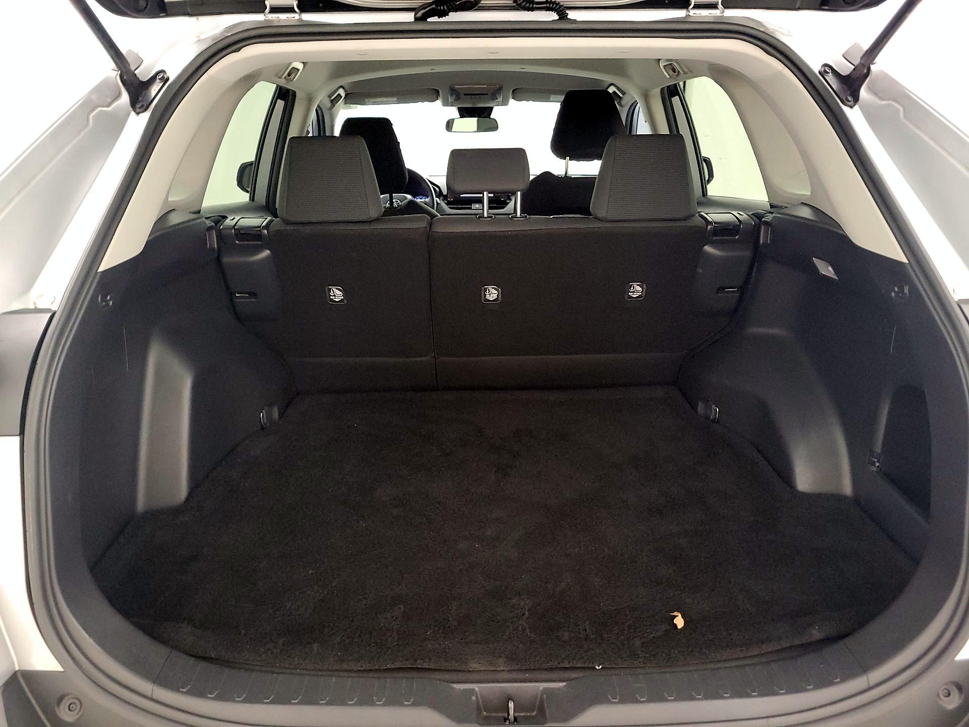 Thumbnail: 2019 Toyota RAV4 - 19