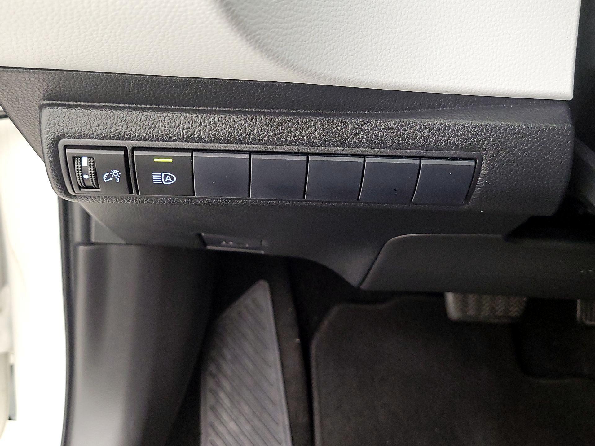 Thumbnail: 2019 Toyota Corolla - 13