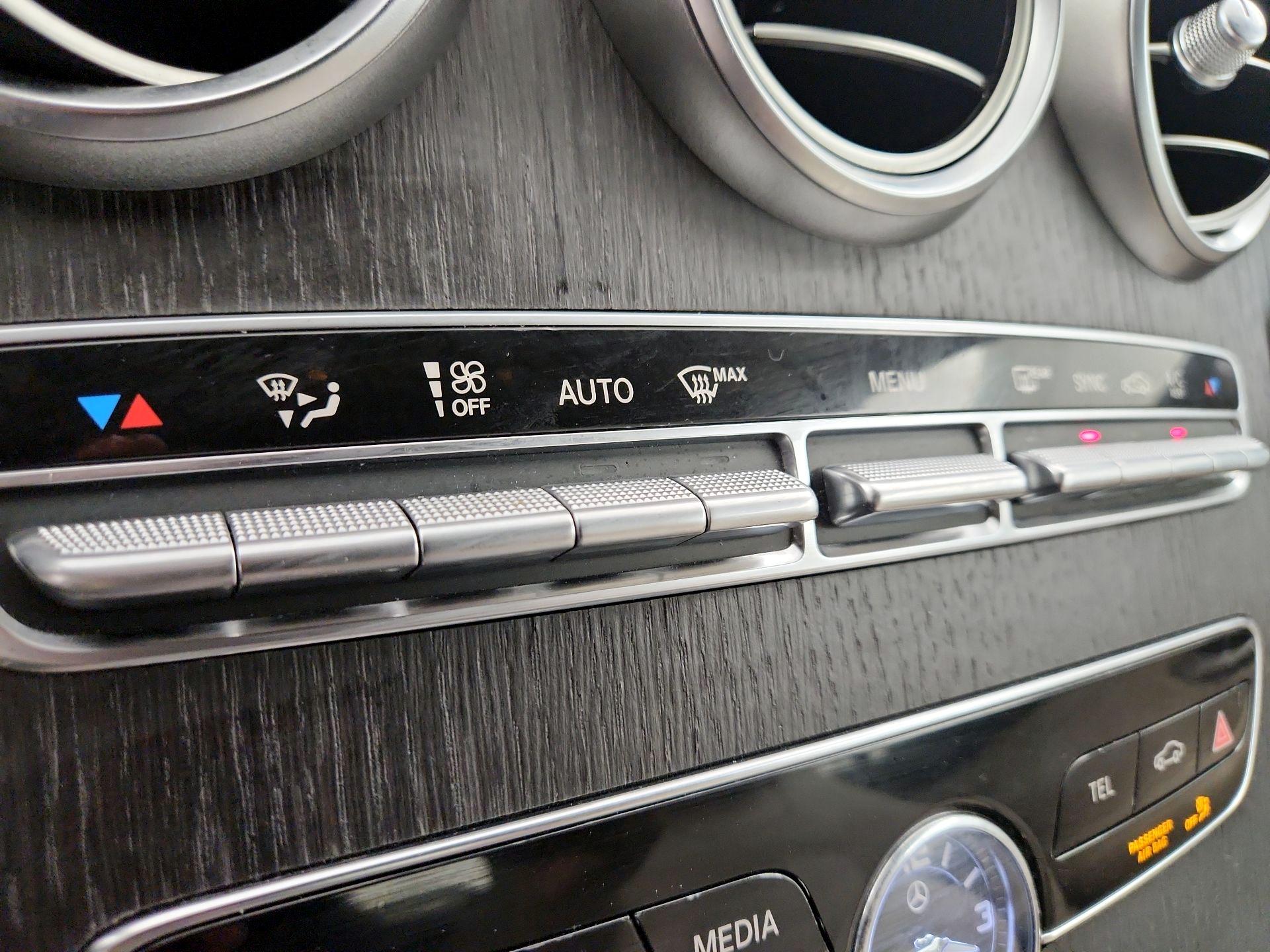 Thumbnail: 2020 Mercedes-Benz C-Class - 16