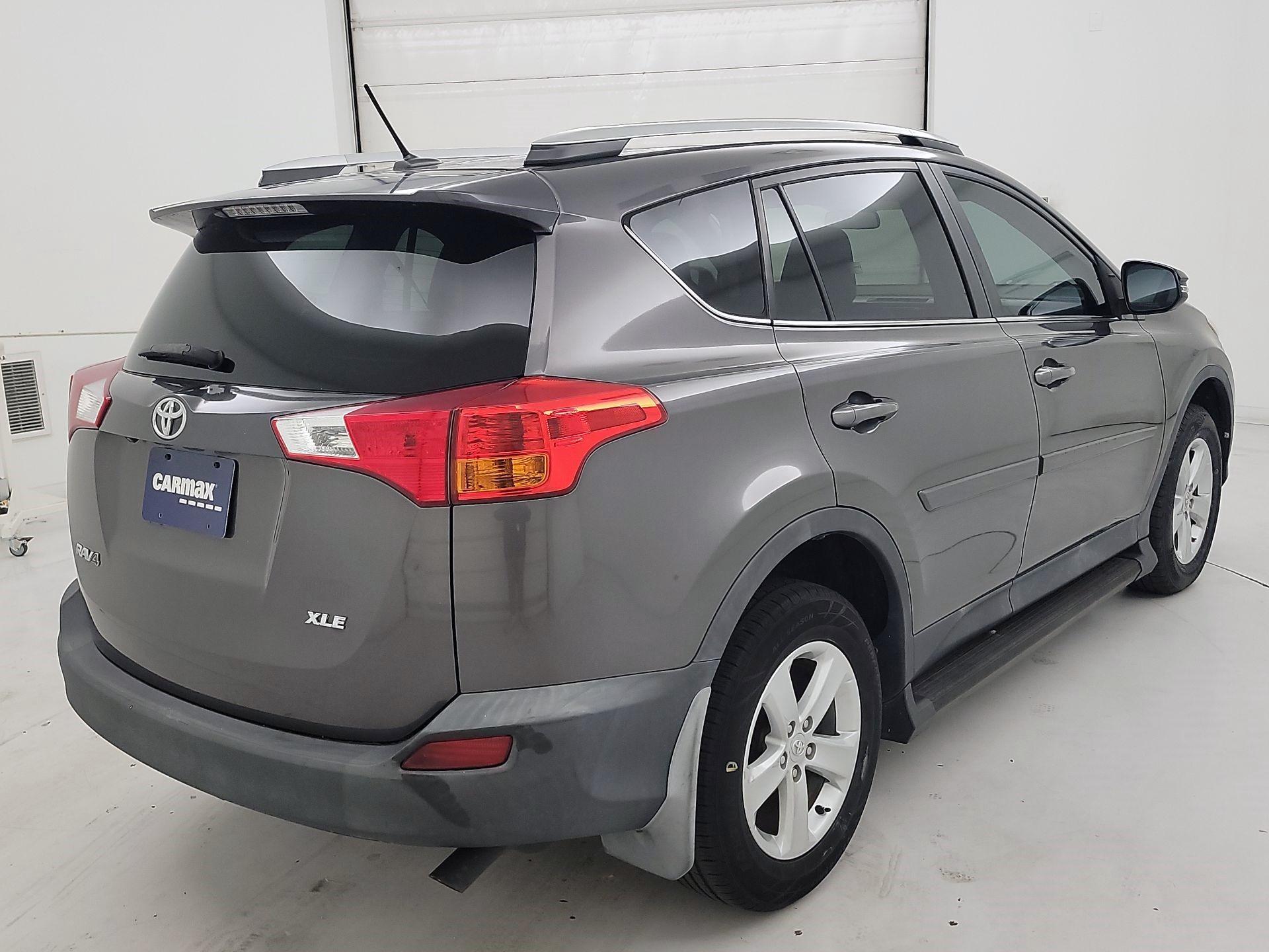 Thumbnail: 2014 Toyota RAV4 - 5