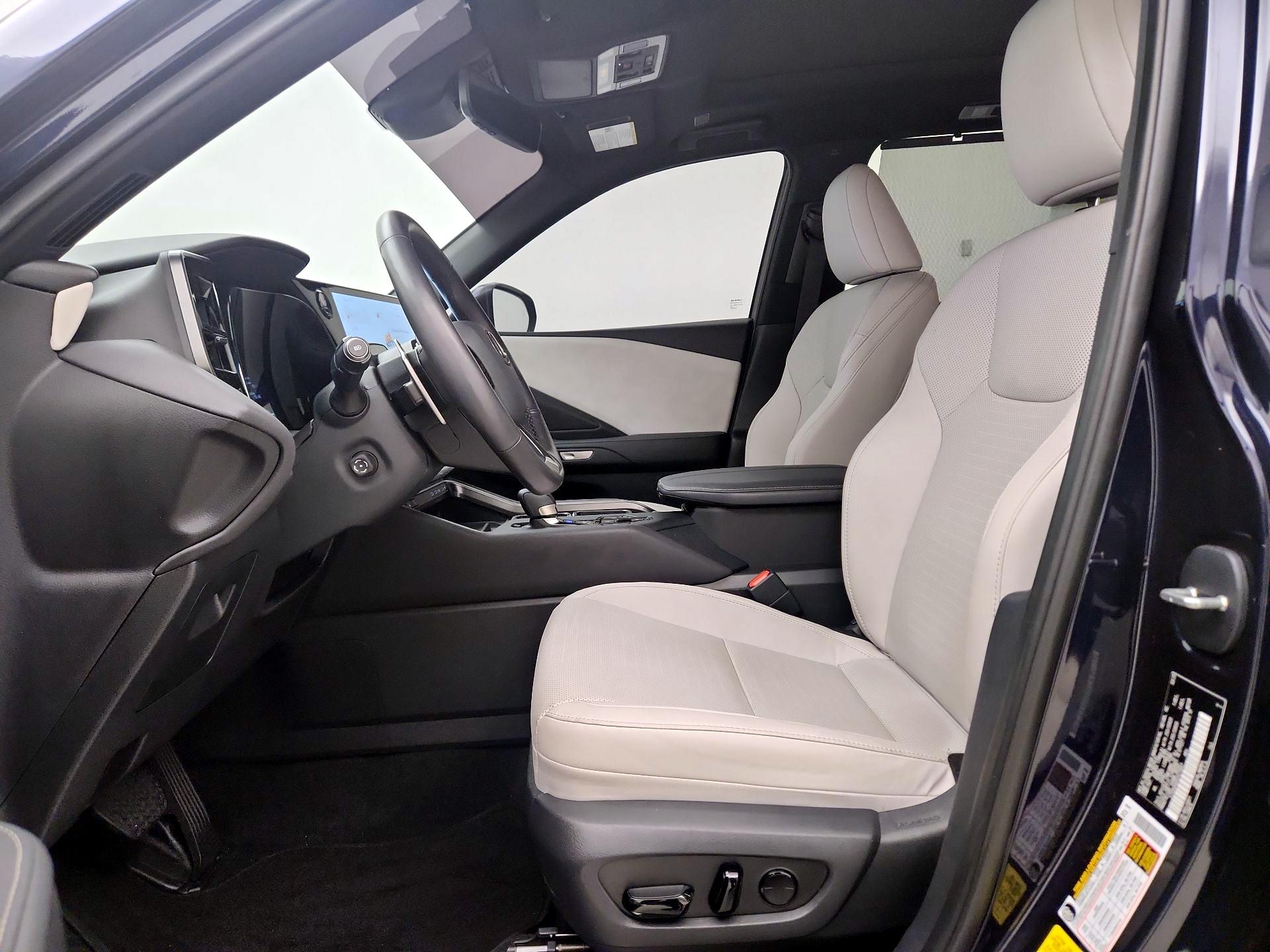 Thumbnail: 2025 Lexus TX - 11