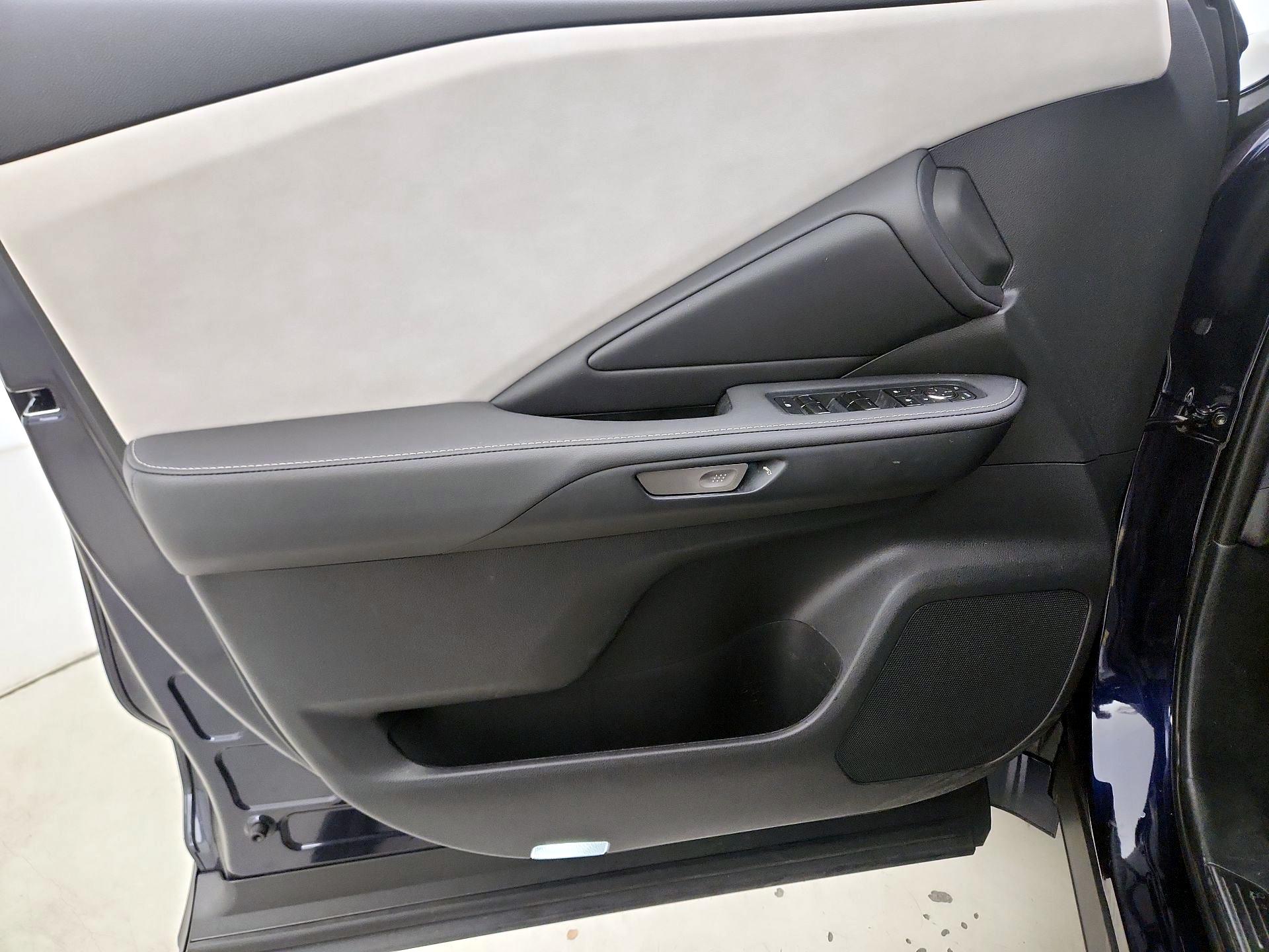 Thumbnail: 2025 Lexus TX - 12