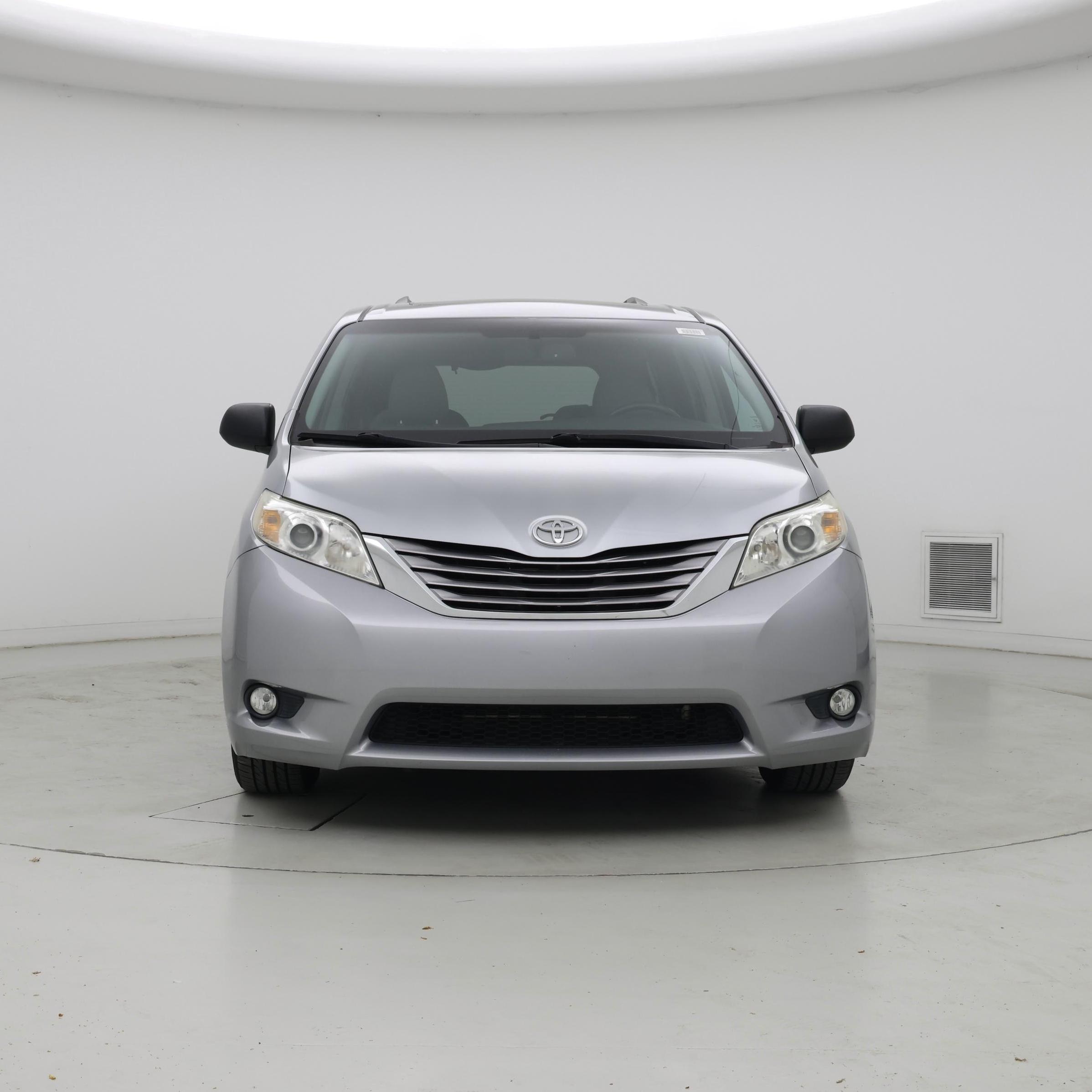 Thumbnail: 2016 Toyota Sienna - 5