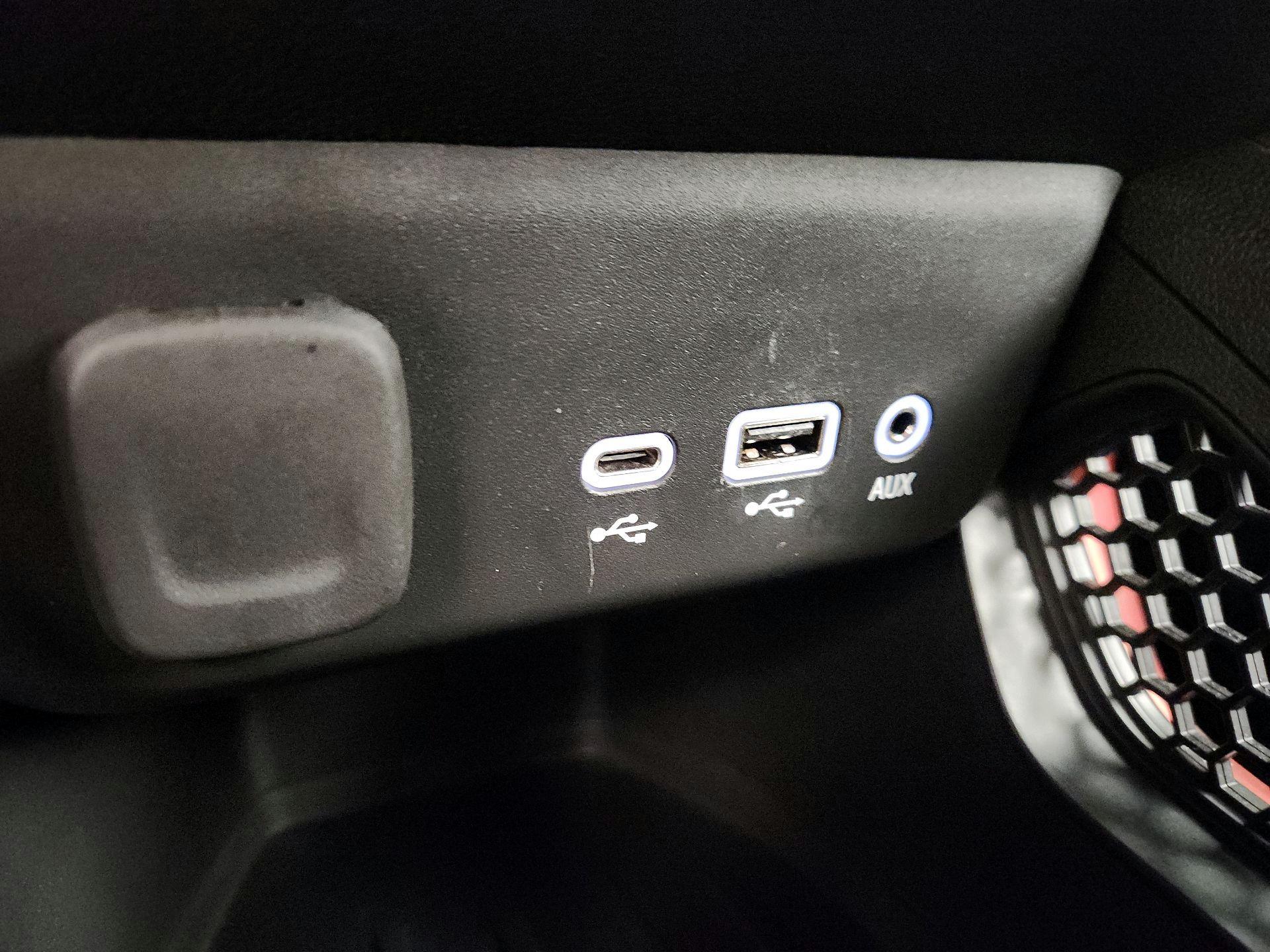 Thumbnail: 2023 Chevrolet TrailBlazer - 19