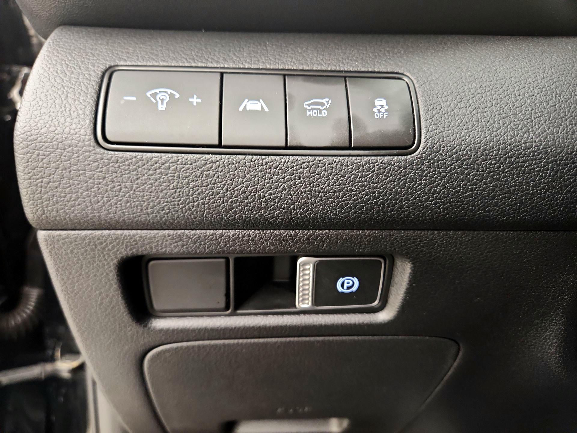 Thumbnail: 2023 Hyundai Santa Fe - 13