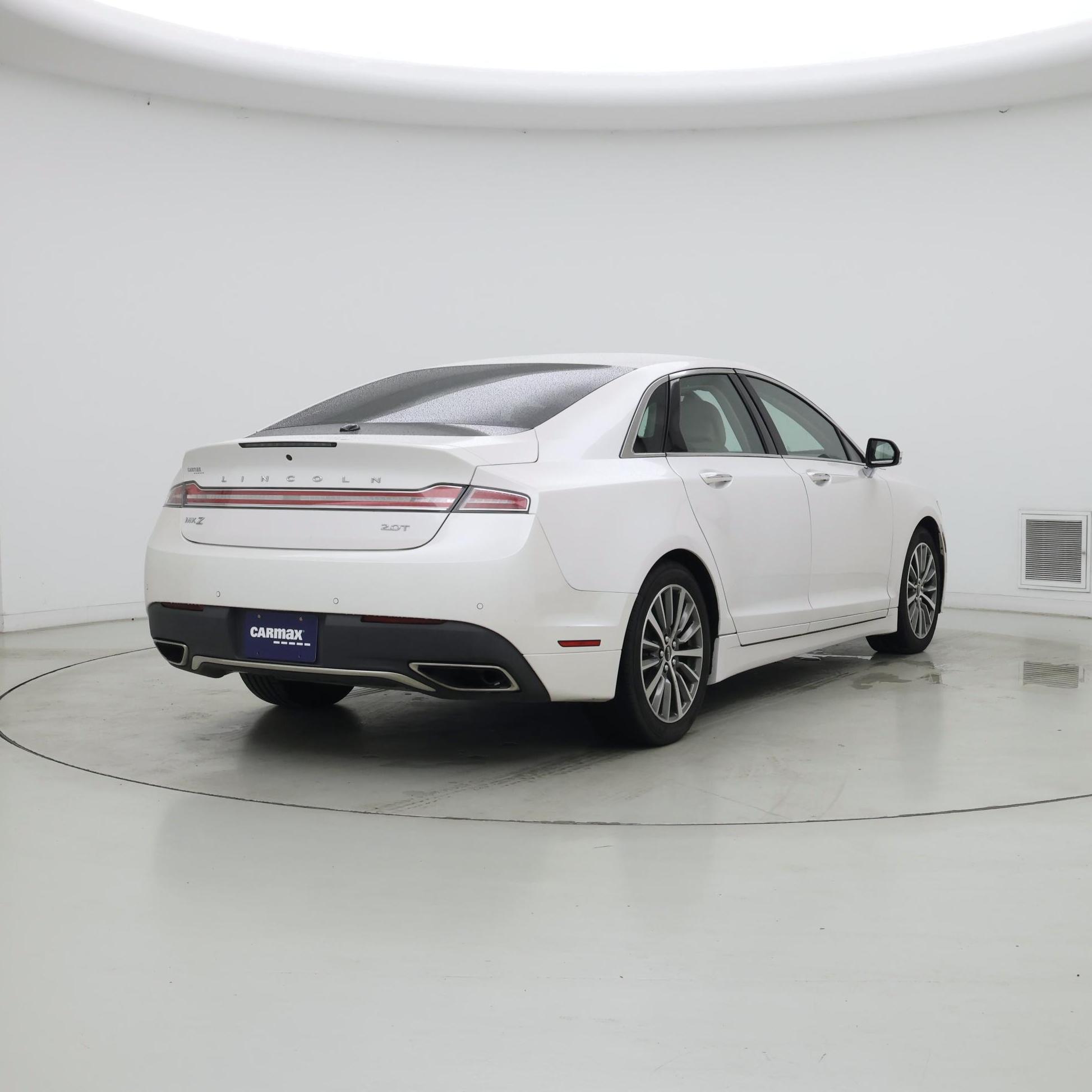 Thumbnail: 2019 Lincoln MKZ - 8