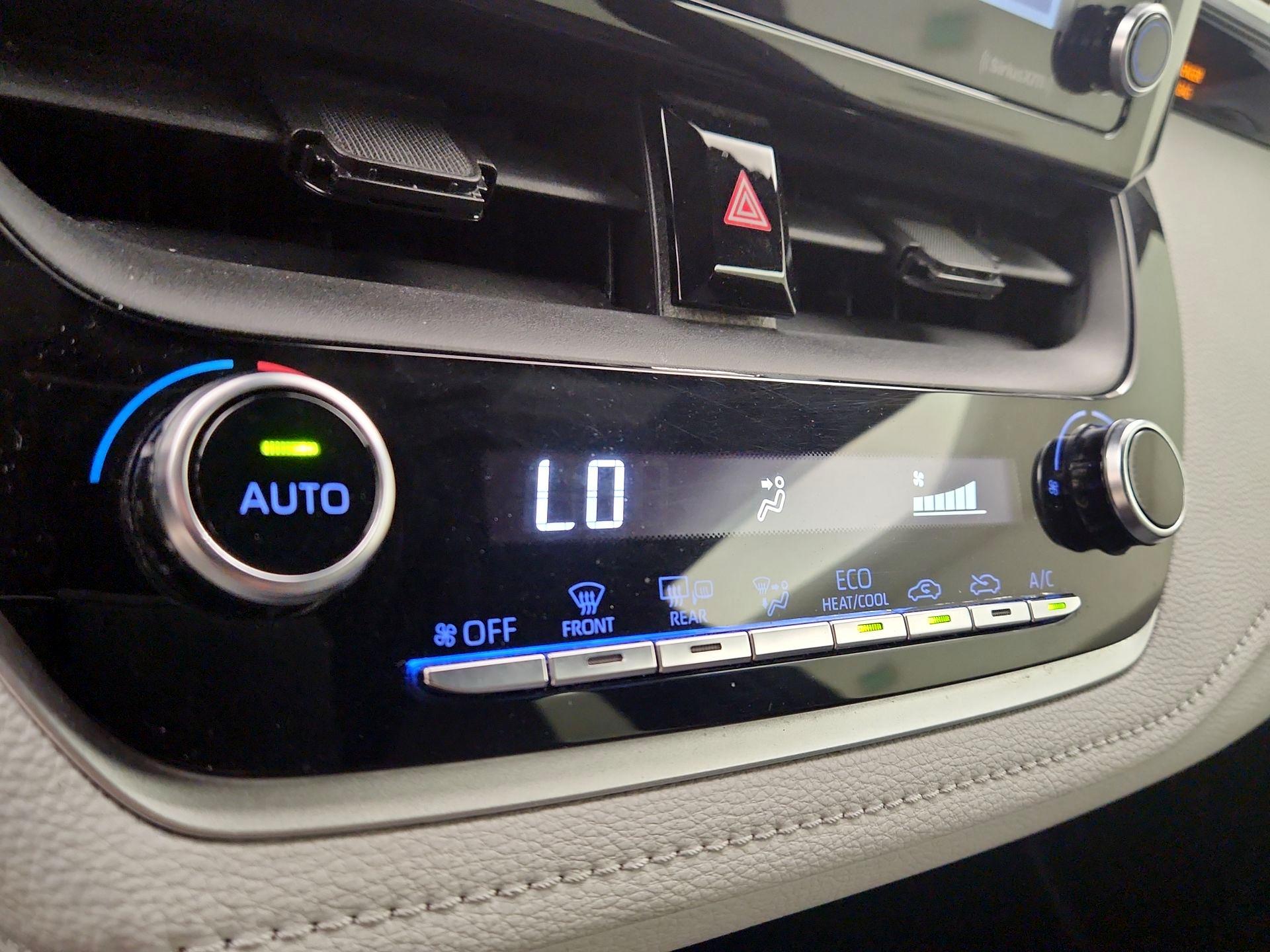 Thumbnail: 2021 Toyota Corolla - 16