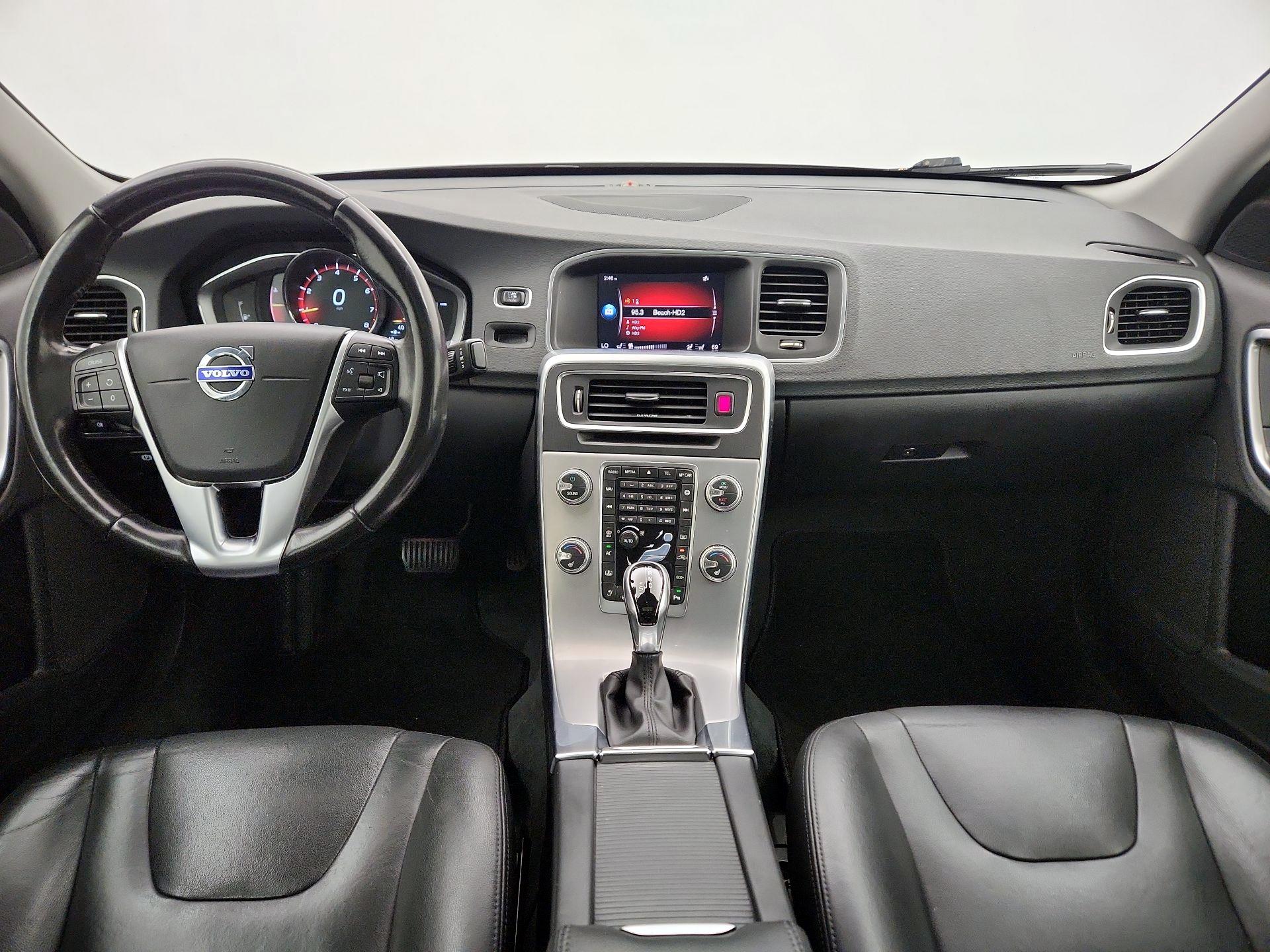 Thumbnail: 2018 Volvo S60 - 9