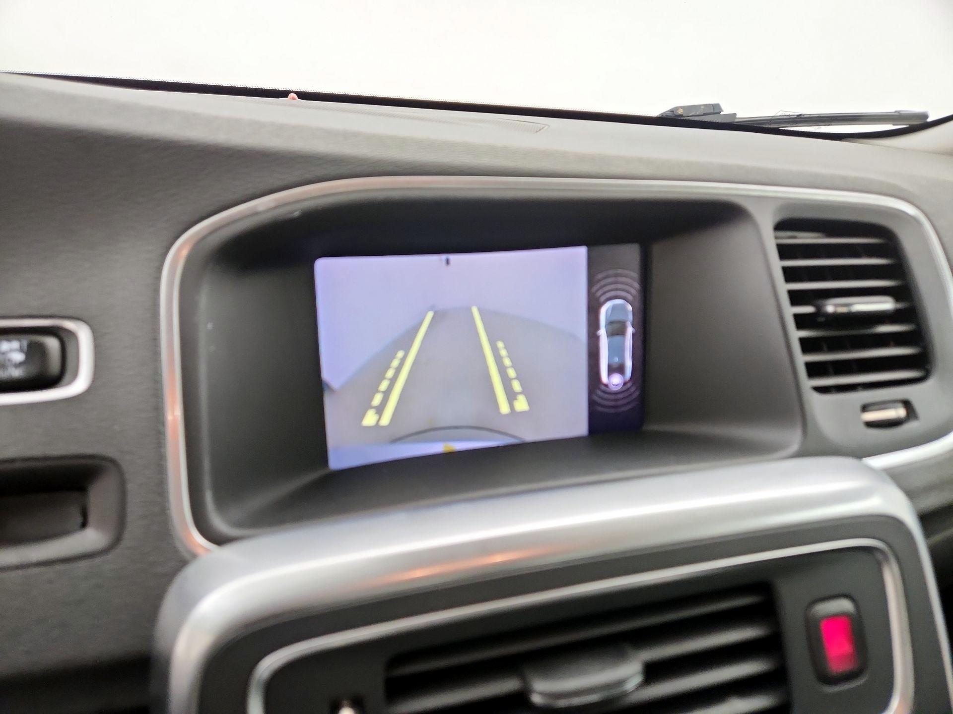 Thumbnail: 2018 Volvo S60 - 14