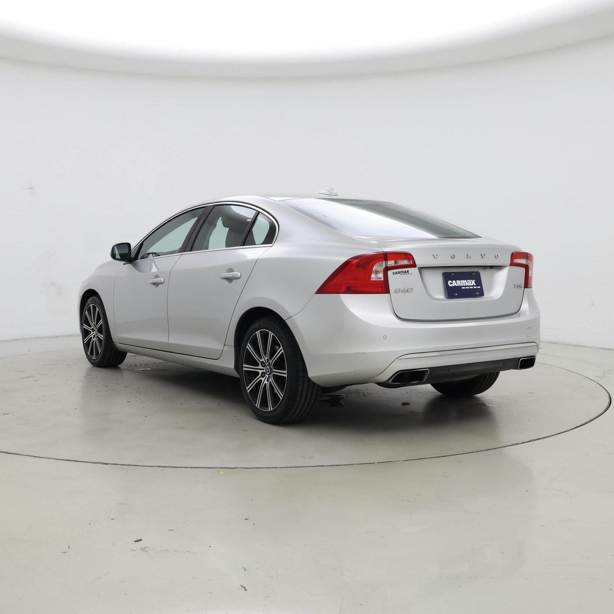 Thumbnail: 2018 Volvo S60 - 2