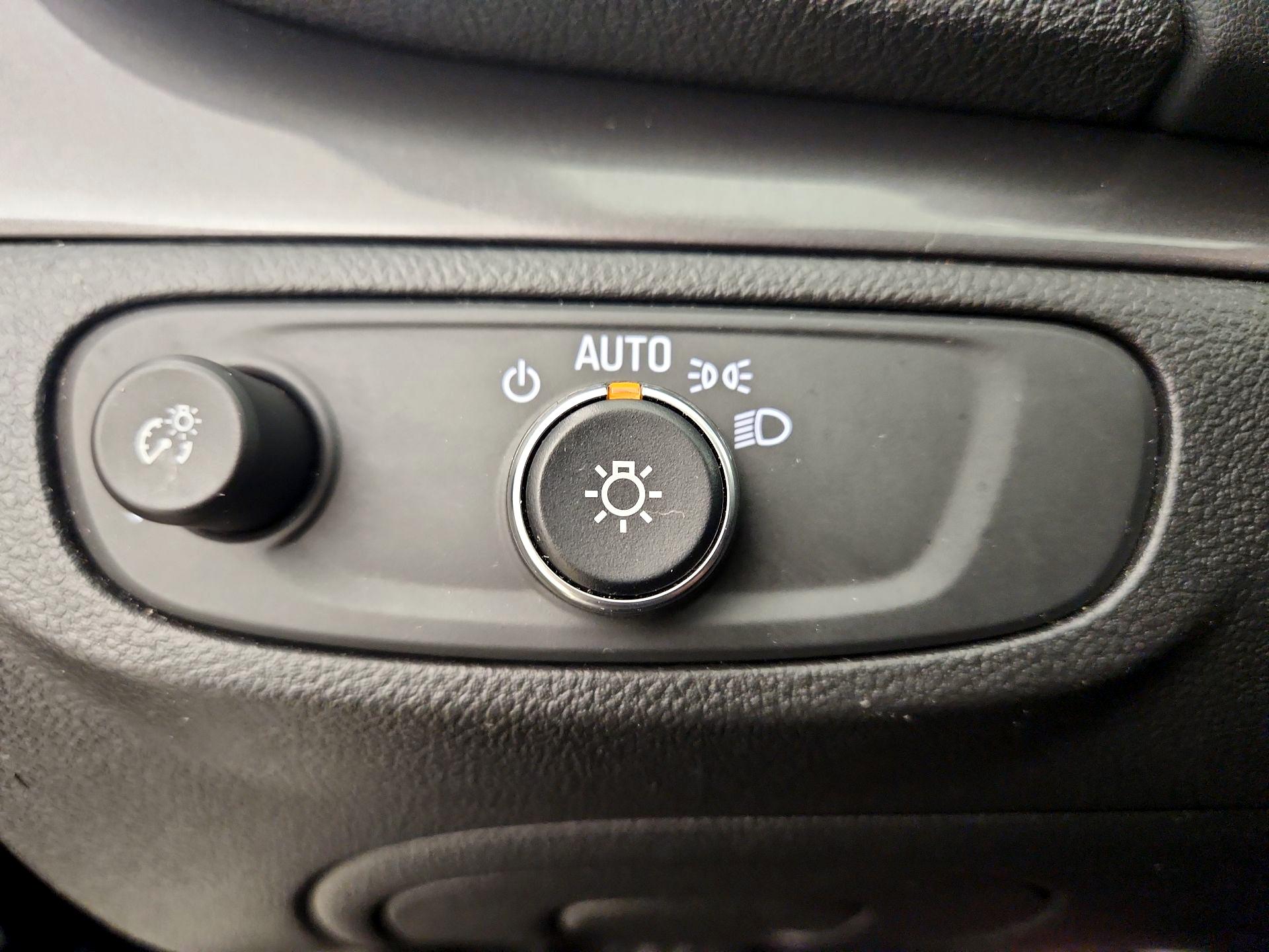 Thumbnail: 2019 Buick Encore - 13