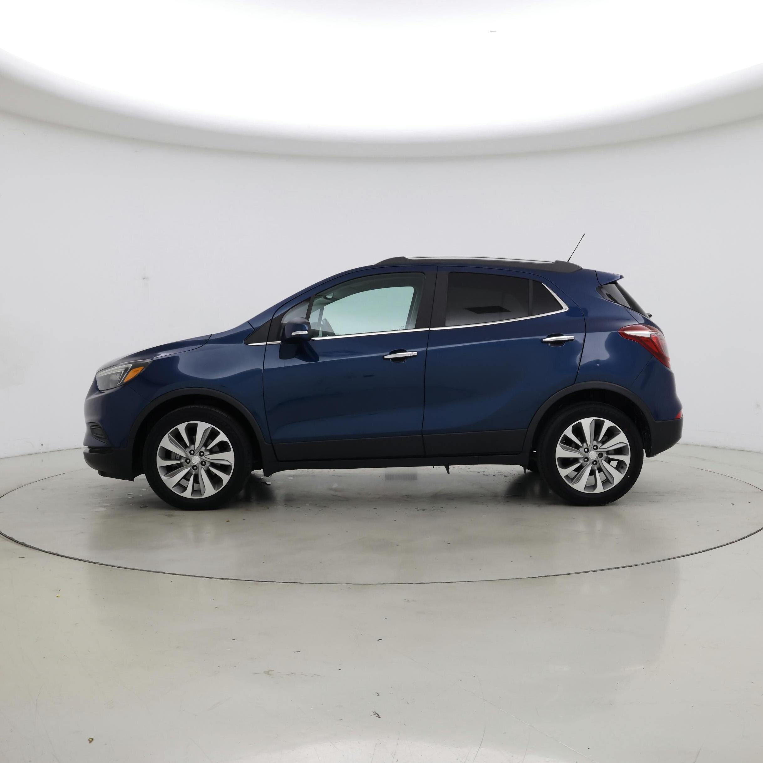 Thumbnail: 2019 Buick Encore - 3