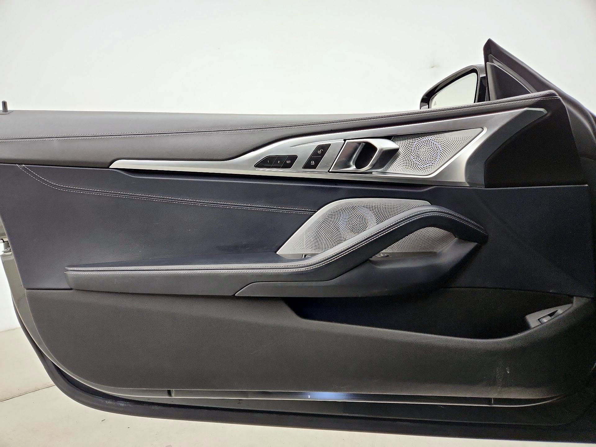 Thumbnail: 2019 BMW 8 Series - 12