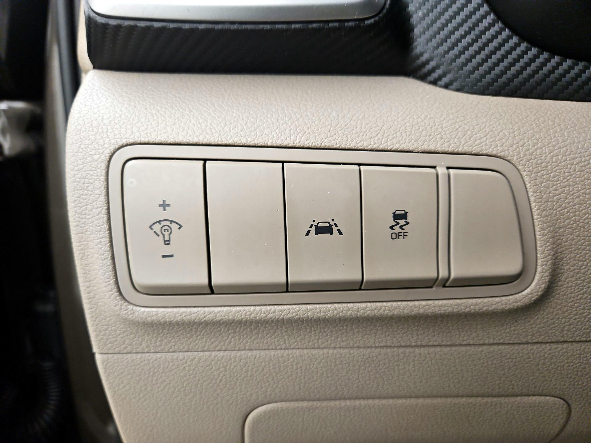 Thumbnail: 2019 Hyundai Tucson - 13