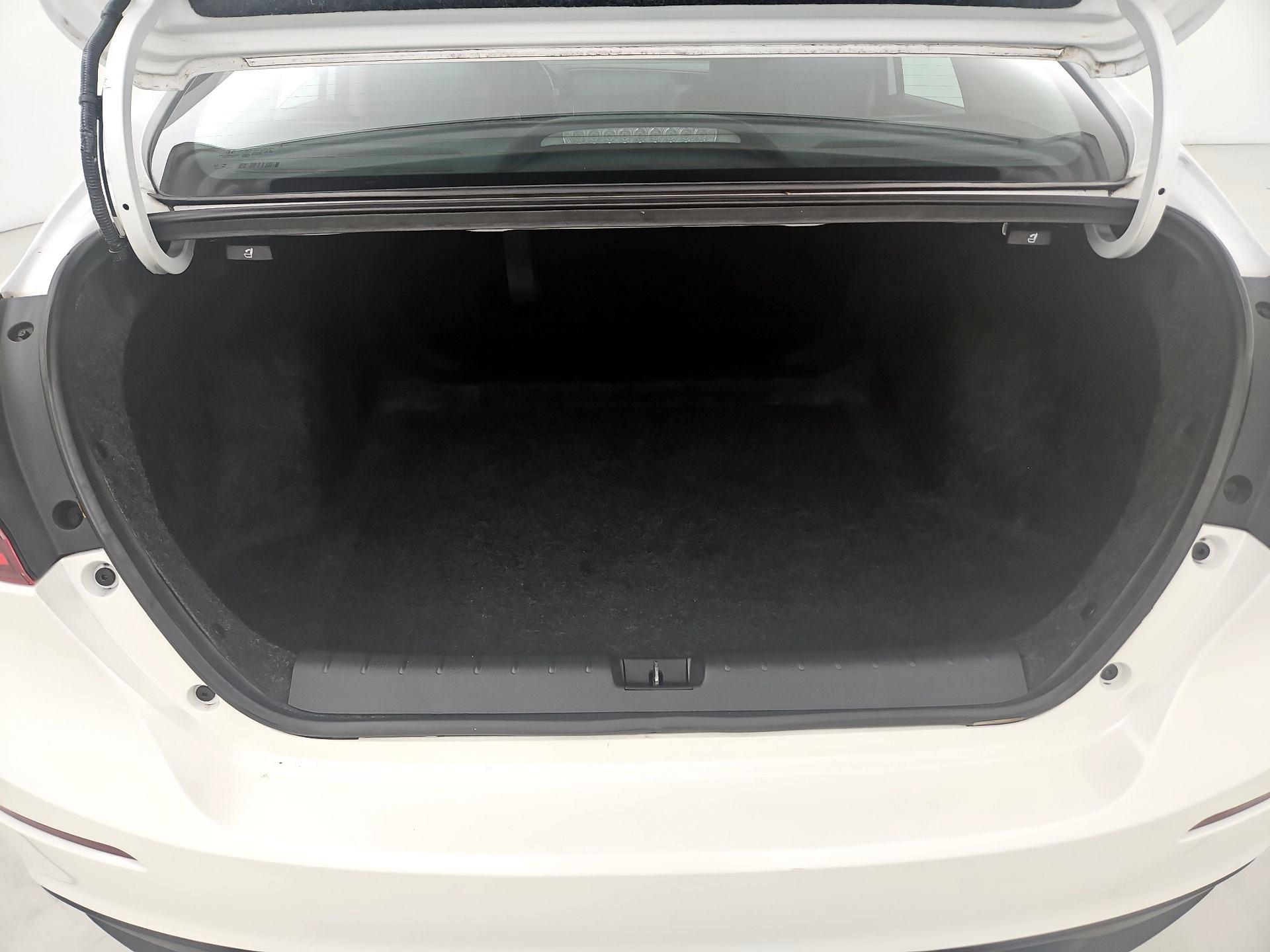 Thumbnail: 2020 Honda Insight - 20