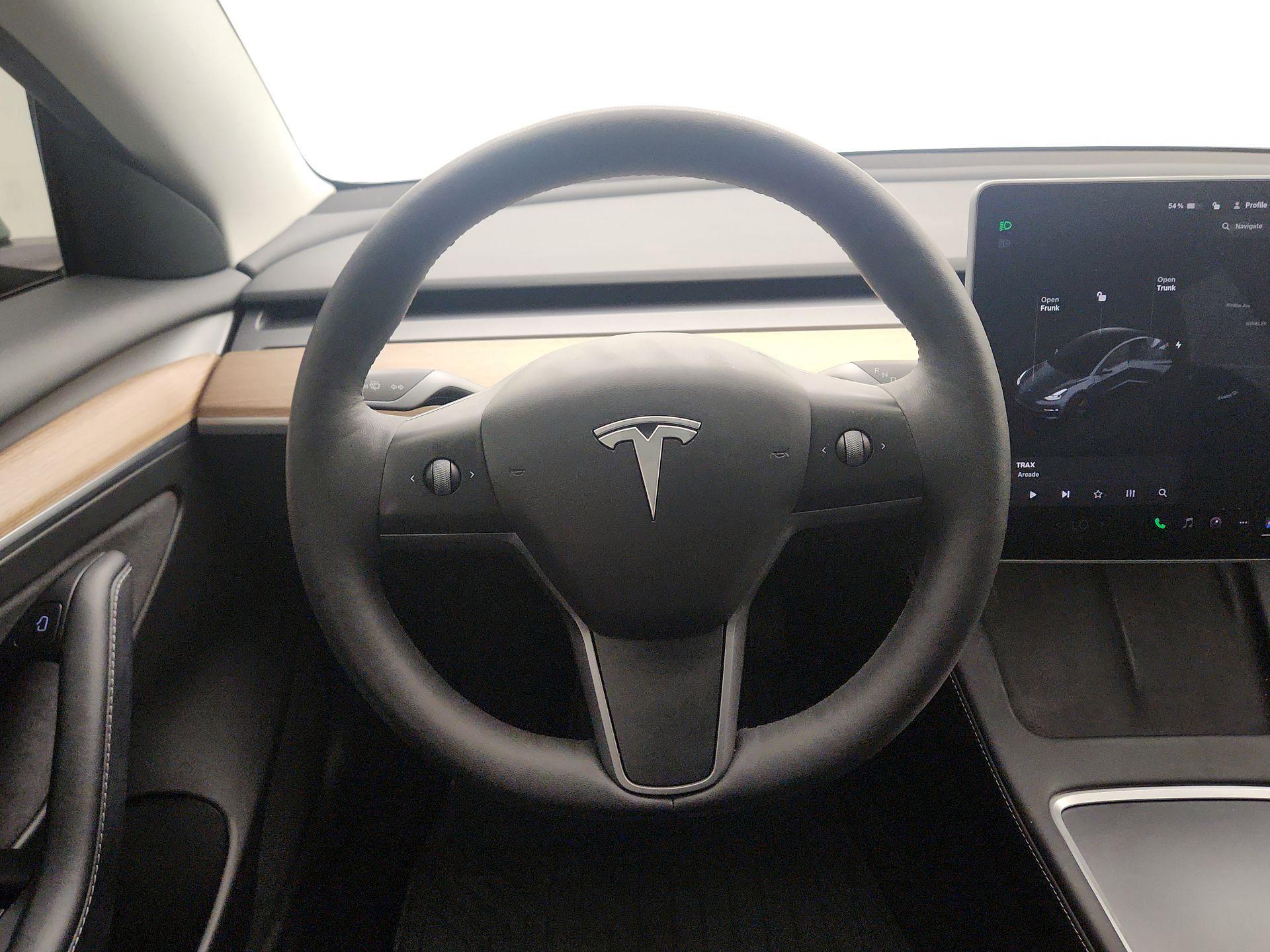 Thumbnail: 2023 Tesla Model 3 - 10