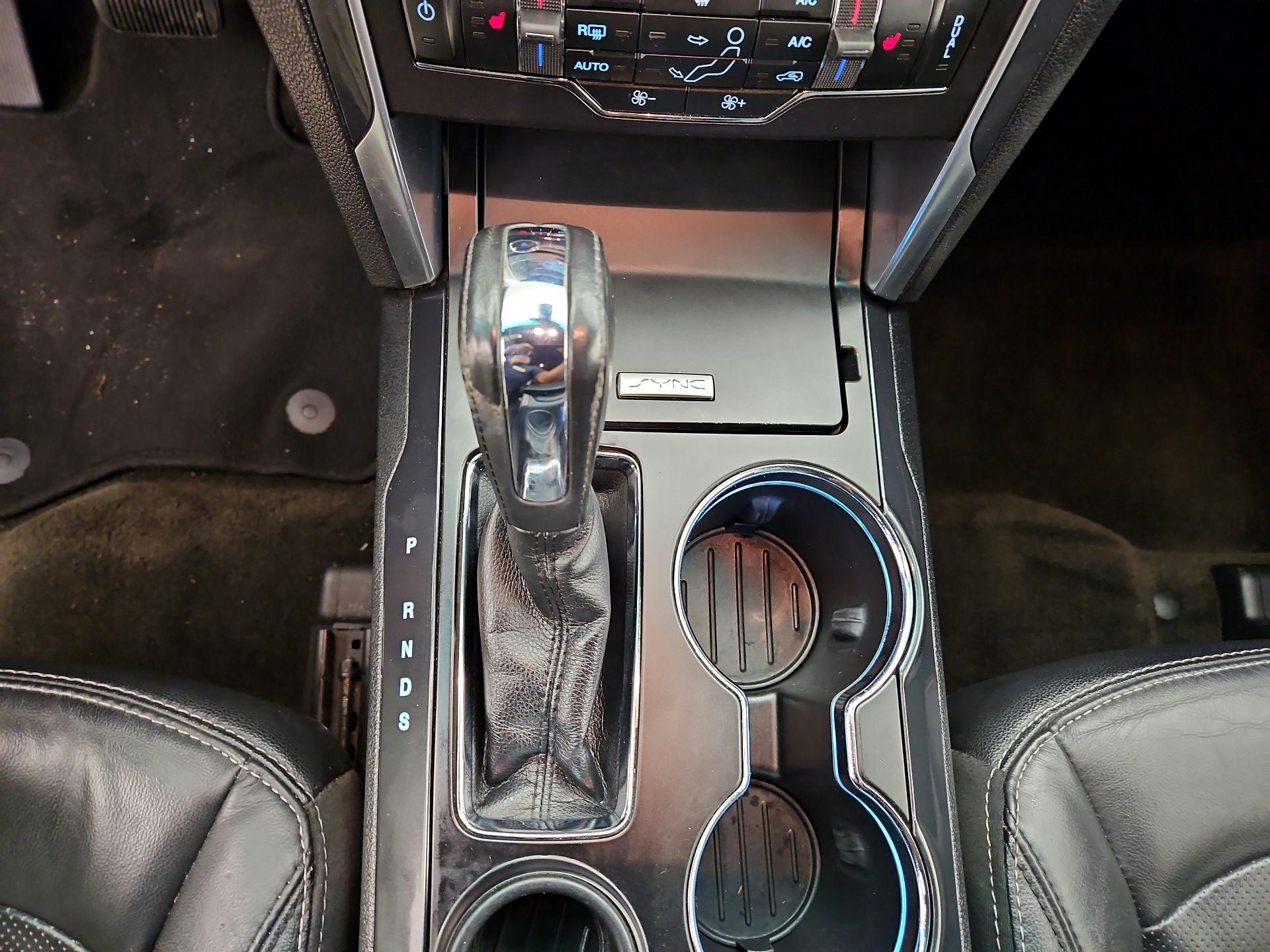 Thumbnail: 2016 Ford Explorer - 17