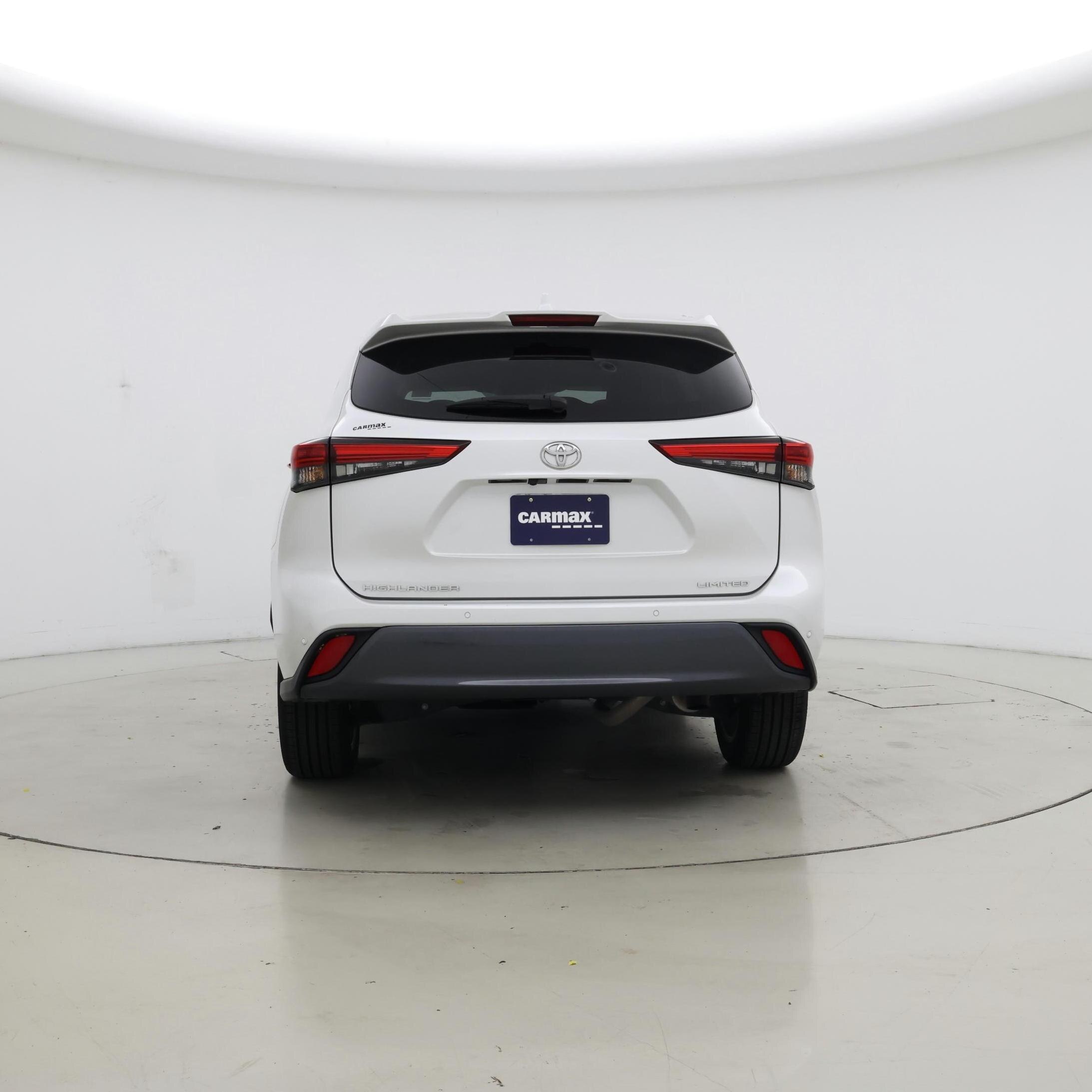 Thumbnail: 2023 Toyota Highlander - 6