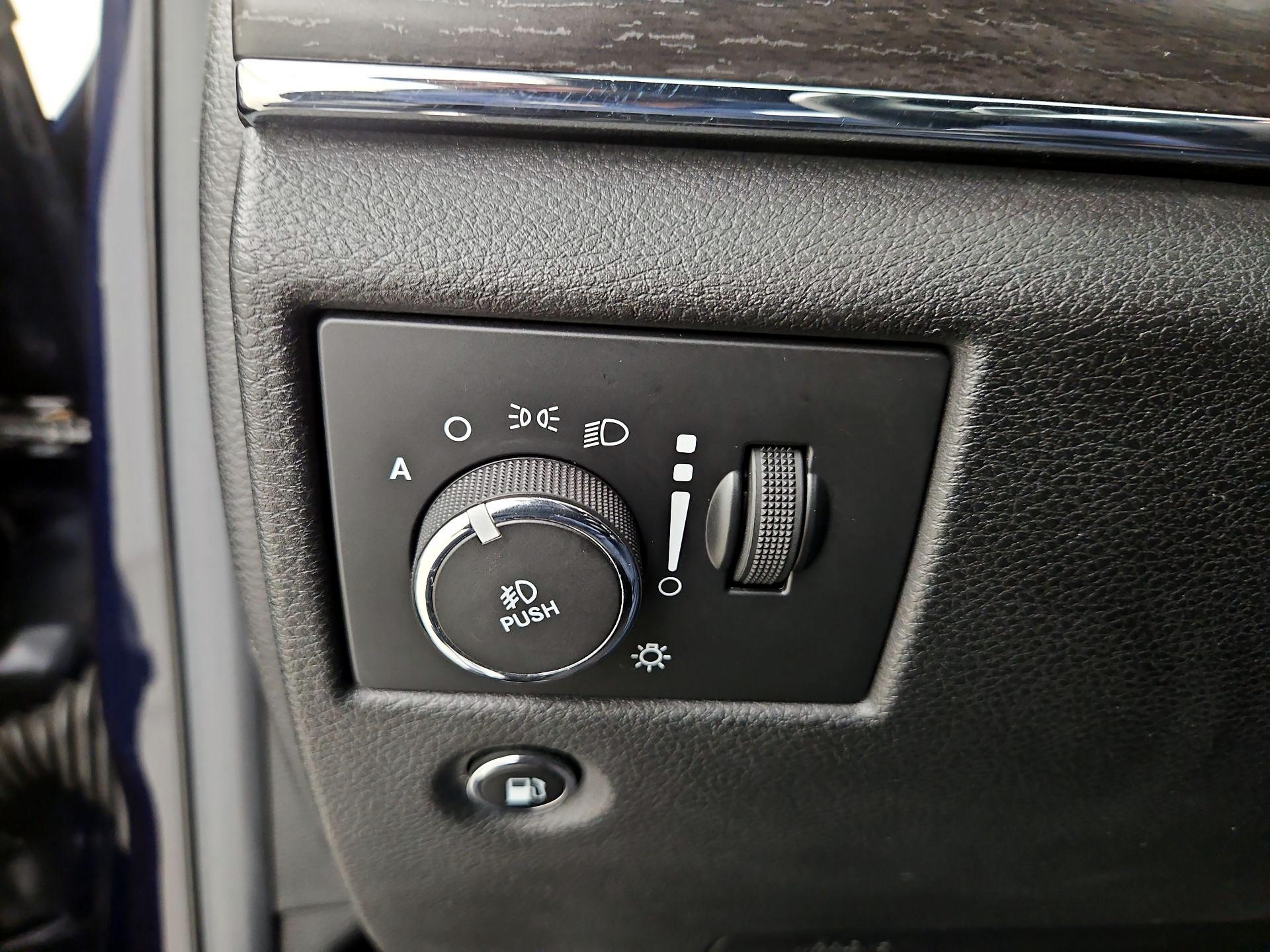 Thumbnail: 2014 Jeep Grand Cherokee - 13