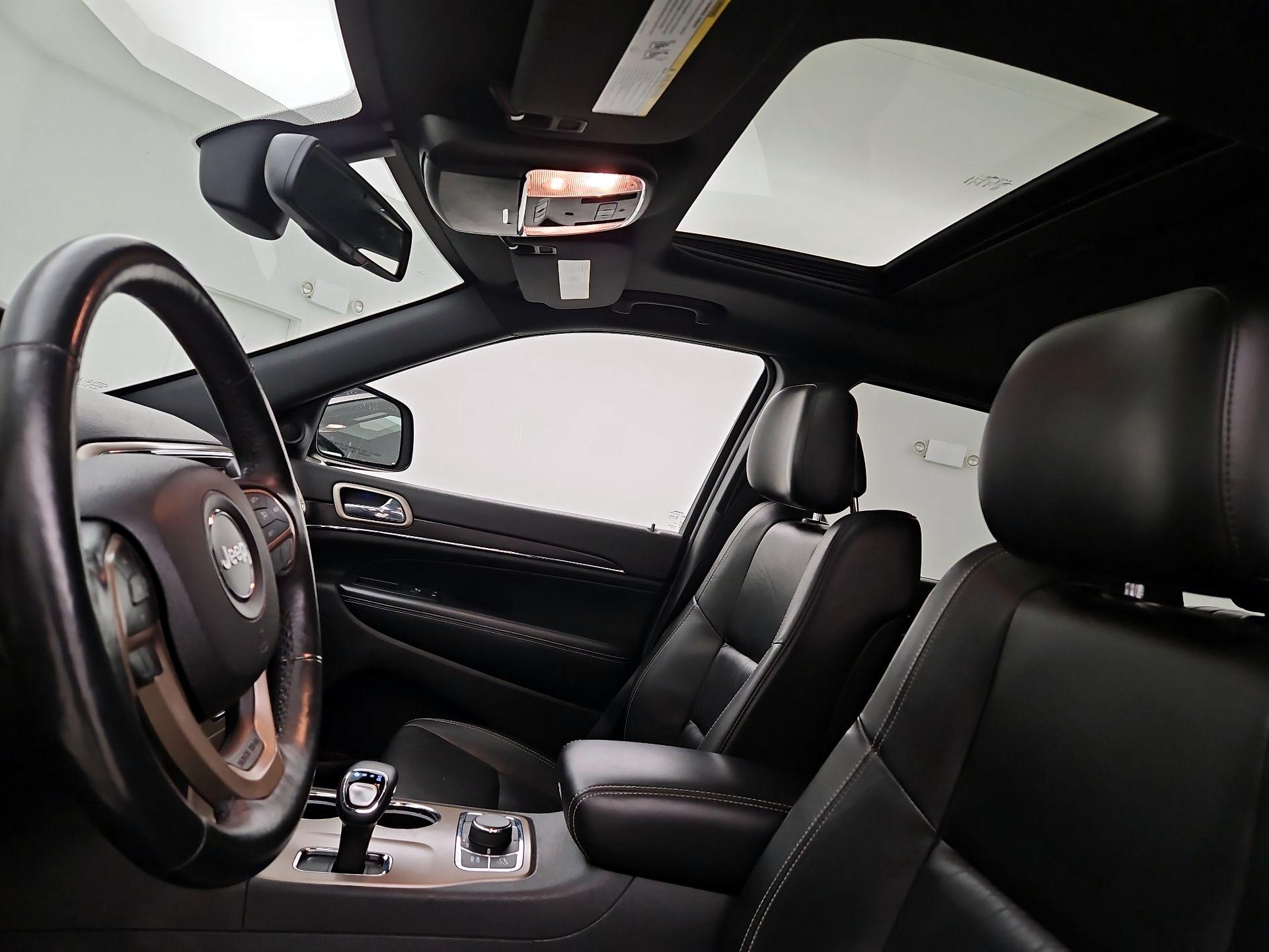 Thumbnail: 2014 Jeep Grand Cherokee - 20