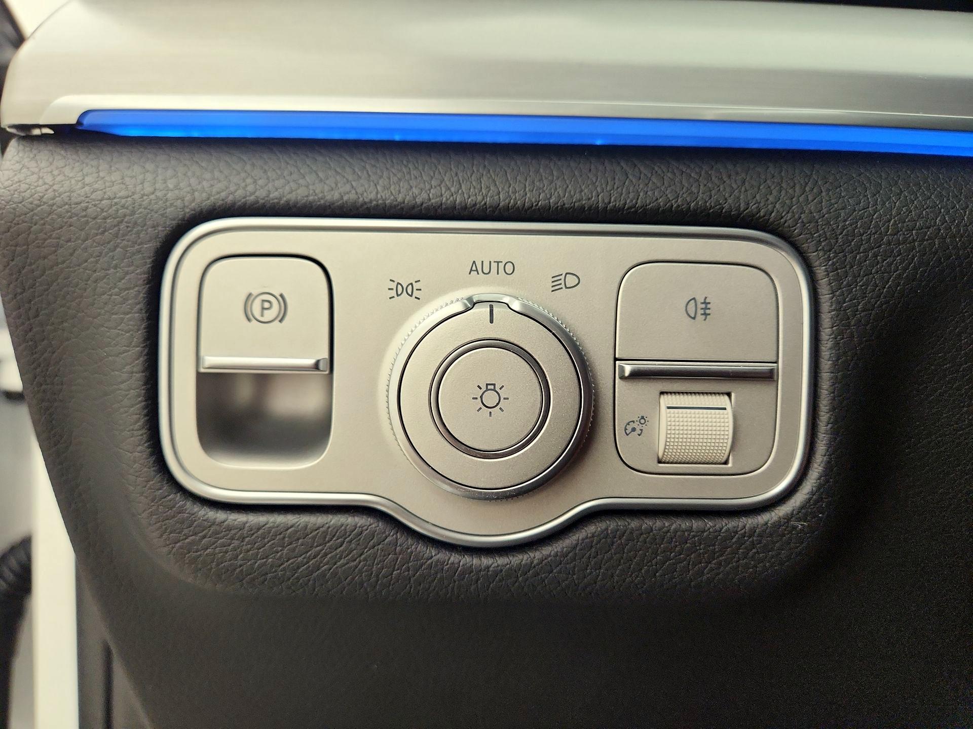 Thumbnail: 2025 Mercedes-Benz GLE - 13