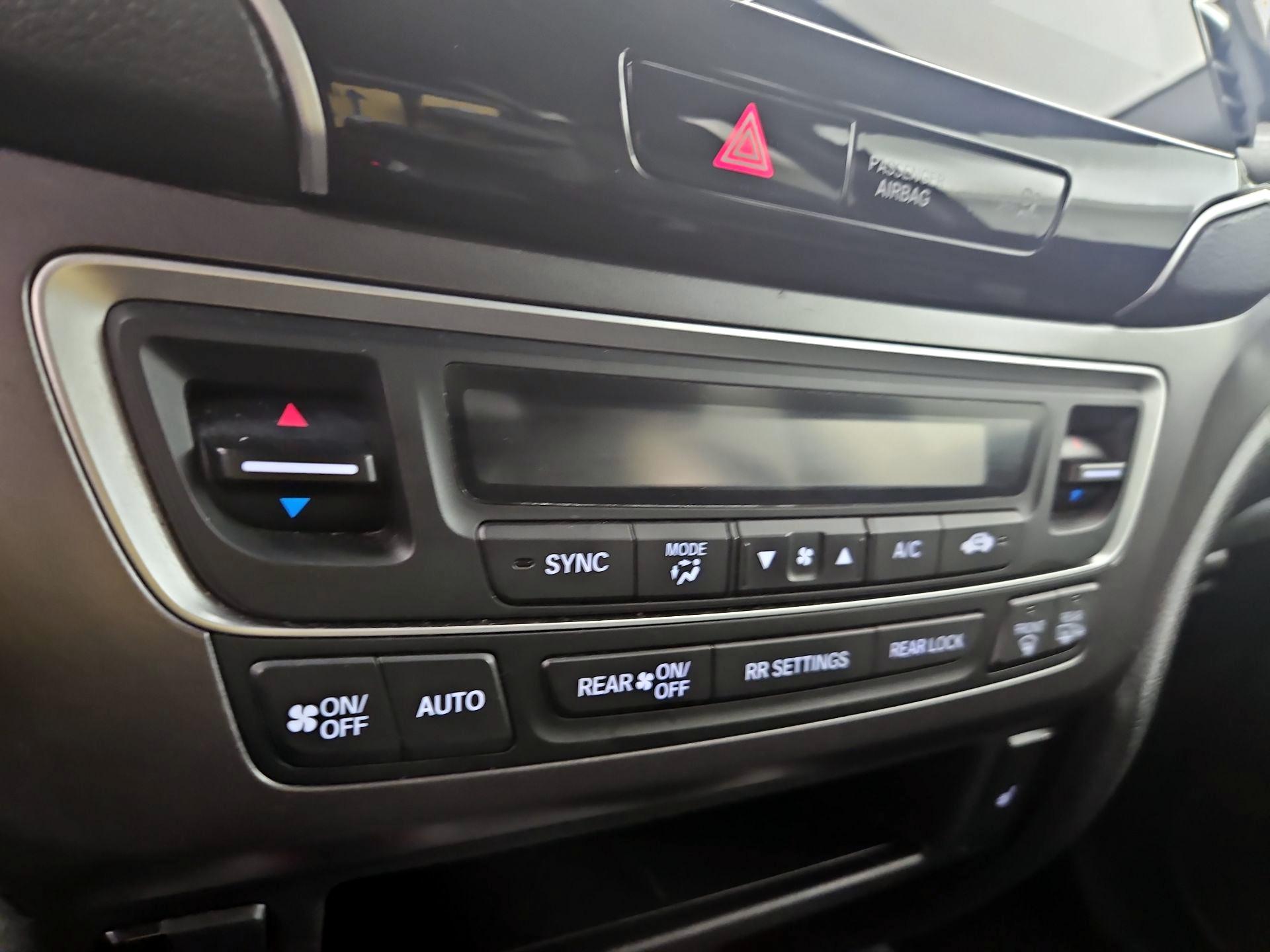 Thumbnail: 2021 Honda Pilot - 16