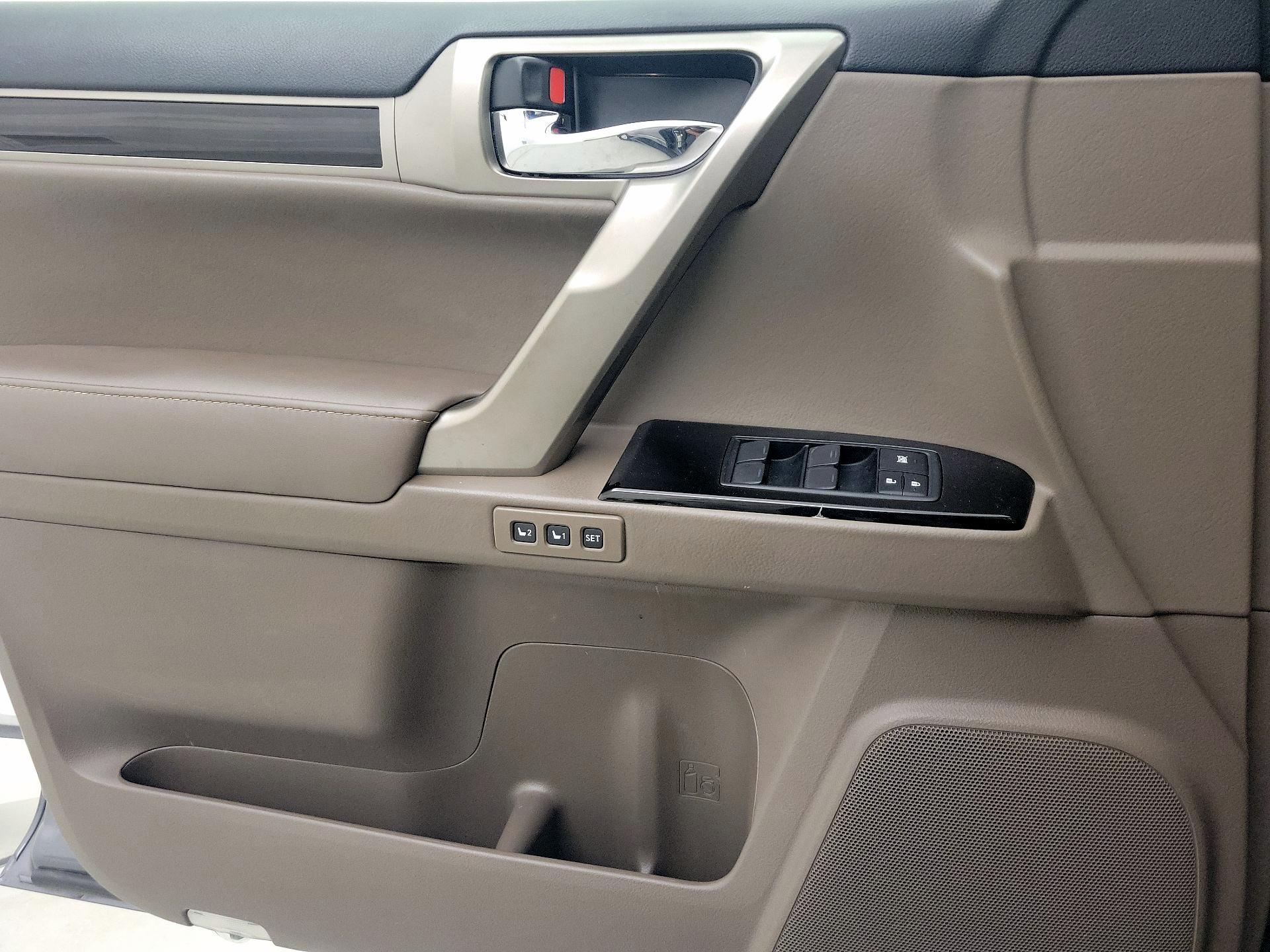 Thumbnail: 2019 Lexus GX - 12